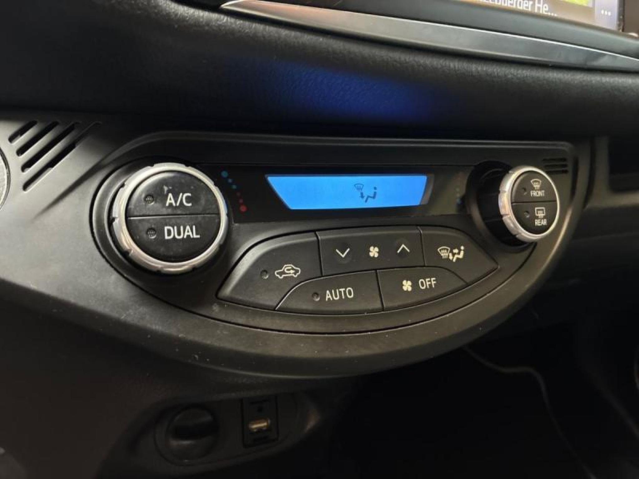 Toyota Yaris IV Comfort (2019) - Photo 16