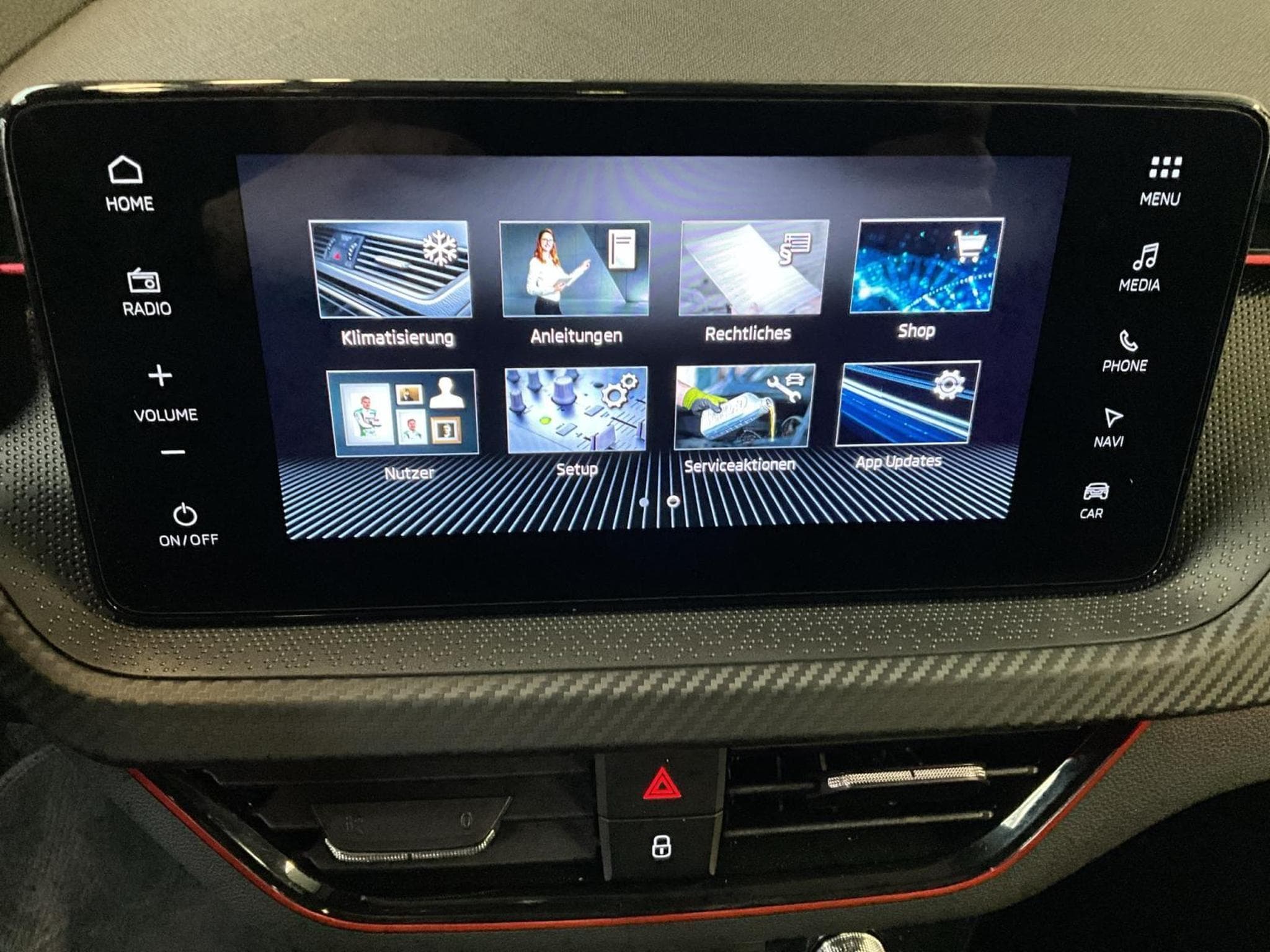 Skoda Scala Monte-Carlo+DSG+Navi+LED (2025) - Photo 16