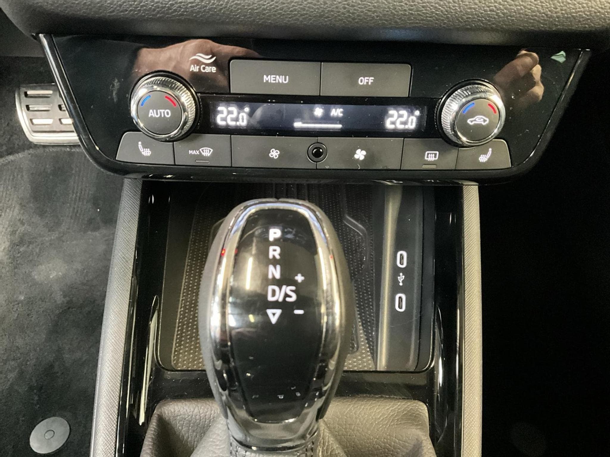 Skoda Scala Monte-Carlo+DSG+Navi+LED (2025) - Photo 17