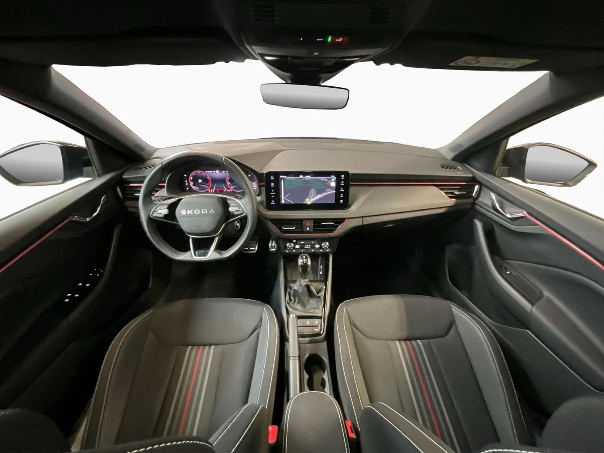 Skoda Scala Monte-Carlo+DSG+Navi+LED (2025) - Photo 2