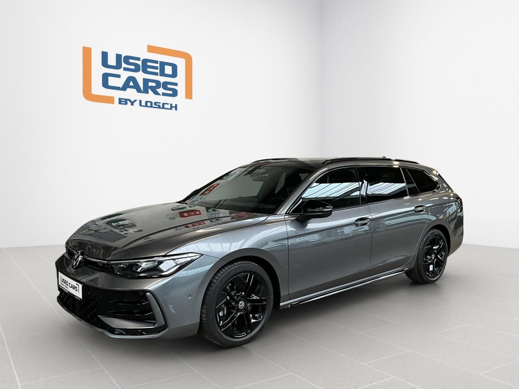 VW Passat R-line+Black-Style+DSG+4M+AHK+IQ-Drive (2025) - Photo 4