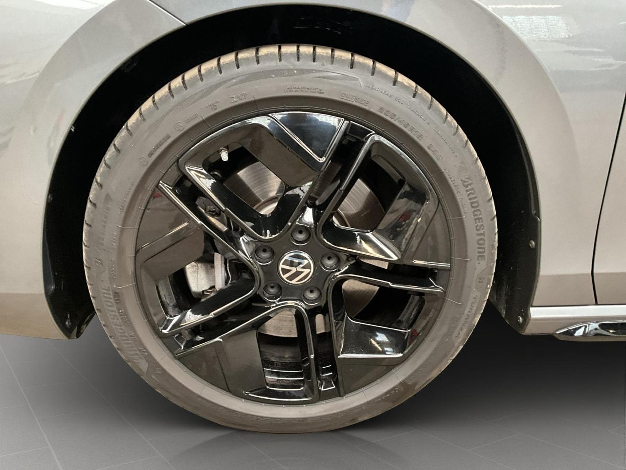 VW Passat R-line+Black-Style+DSG+4M+AHK+IQ-Drive (2025) - Photo 8