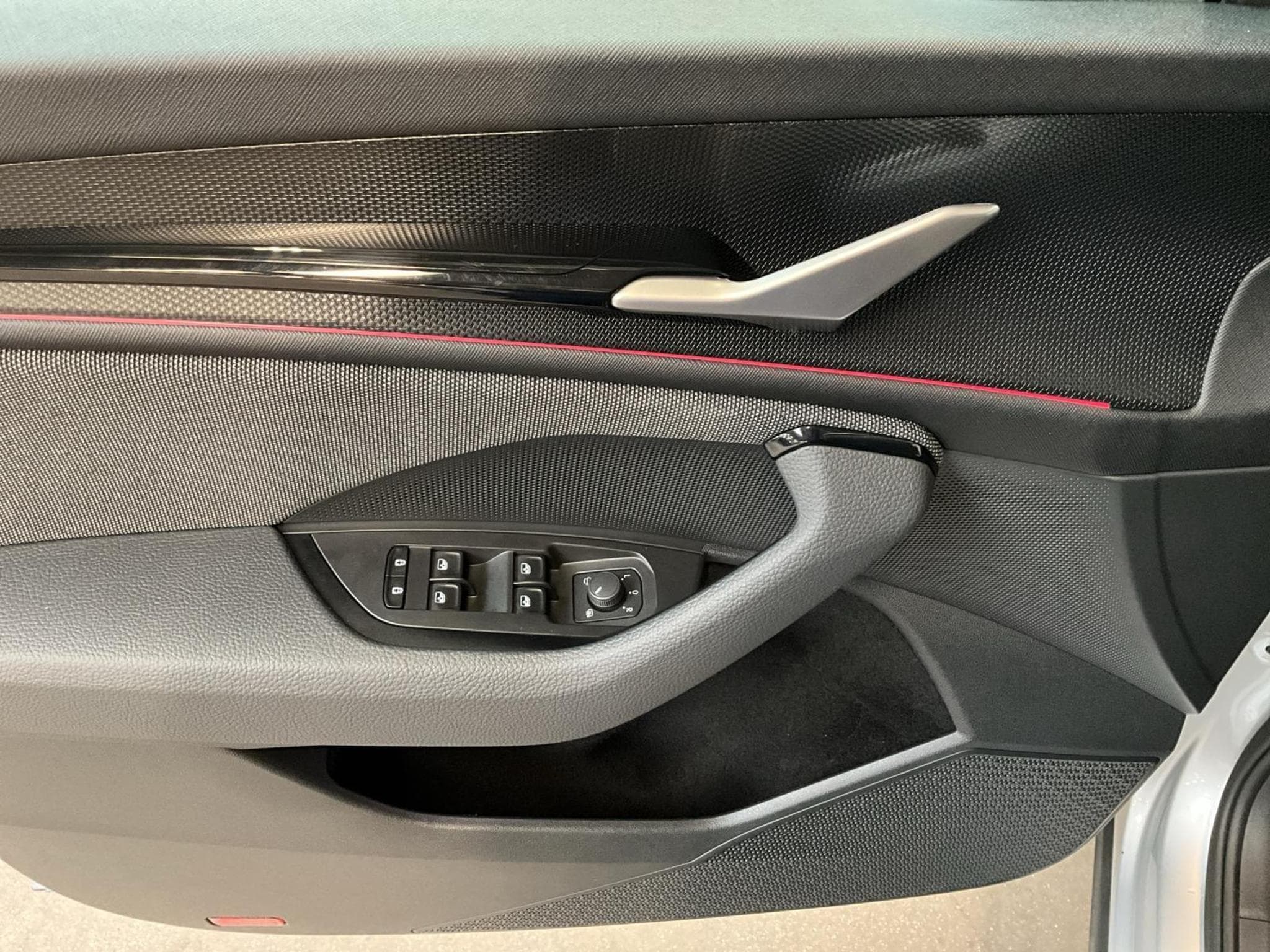 Skoda Kodiaq Selection+DSG+4x4+AHK+LED (2025) - Photo 10