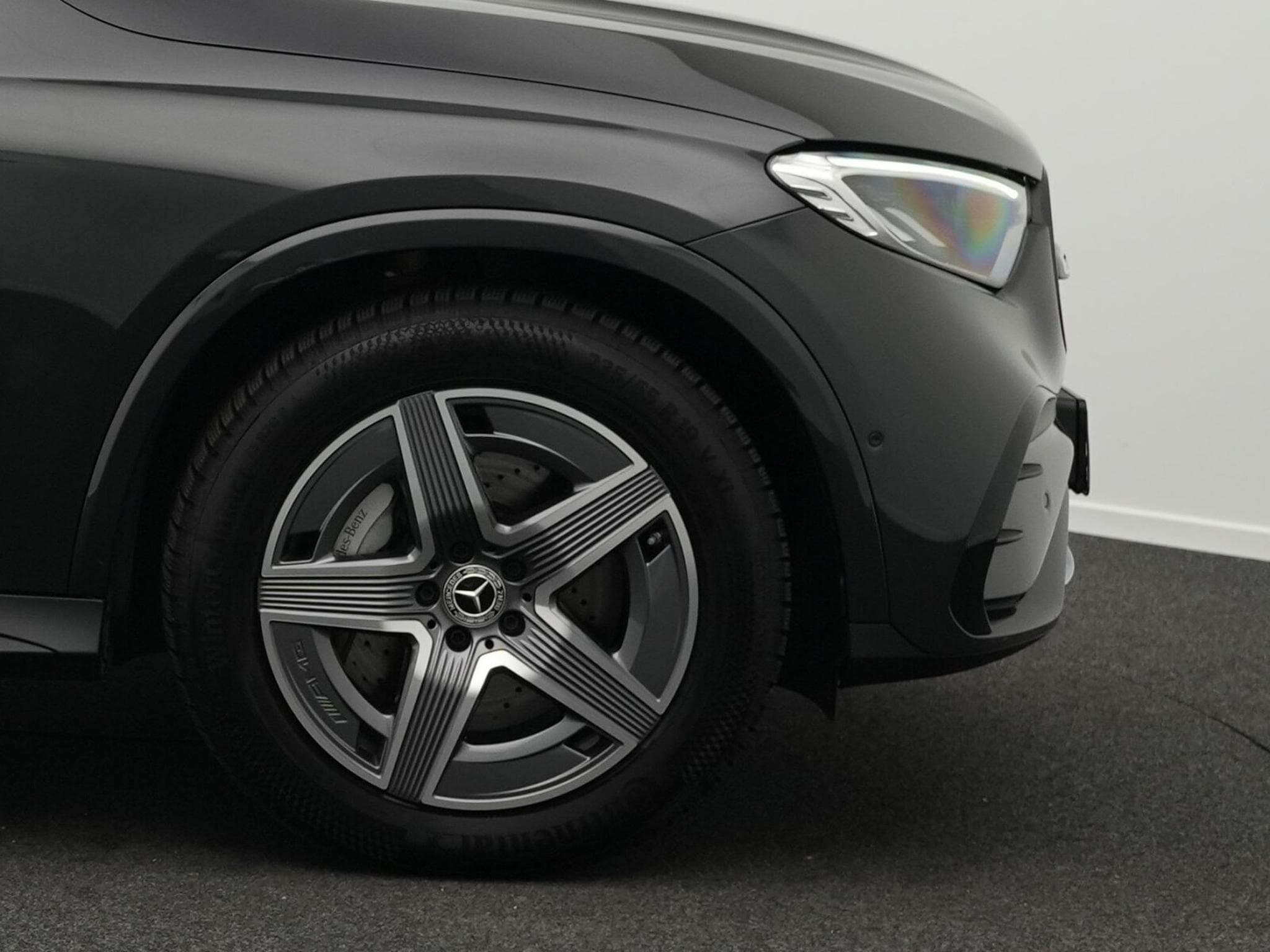 Mercedes GLC 300 d 4MATIC LED+AHK+Kamera+Memo (2025) - Photo 6