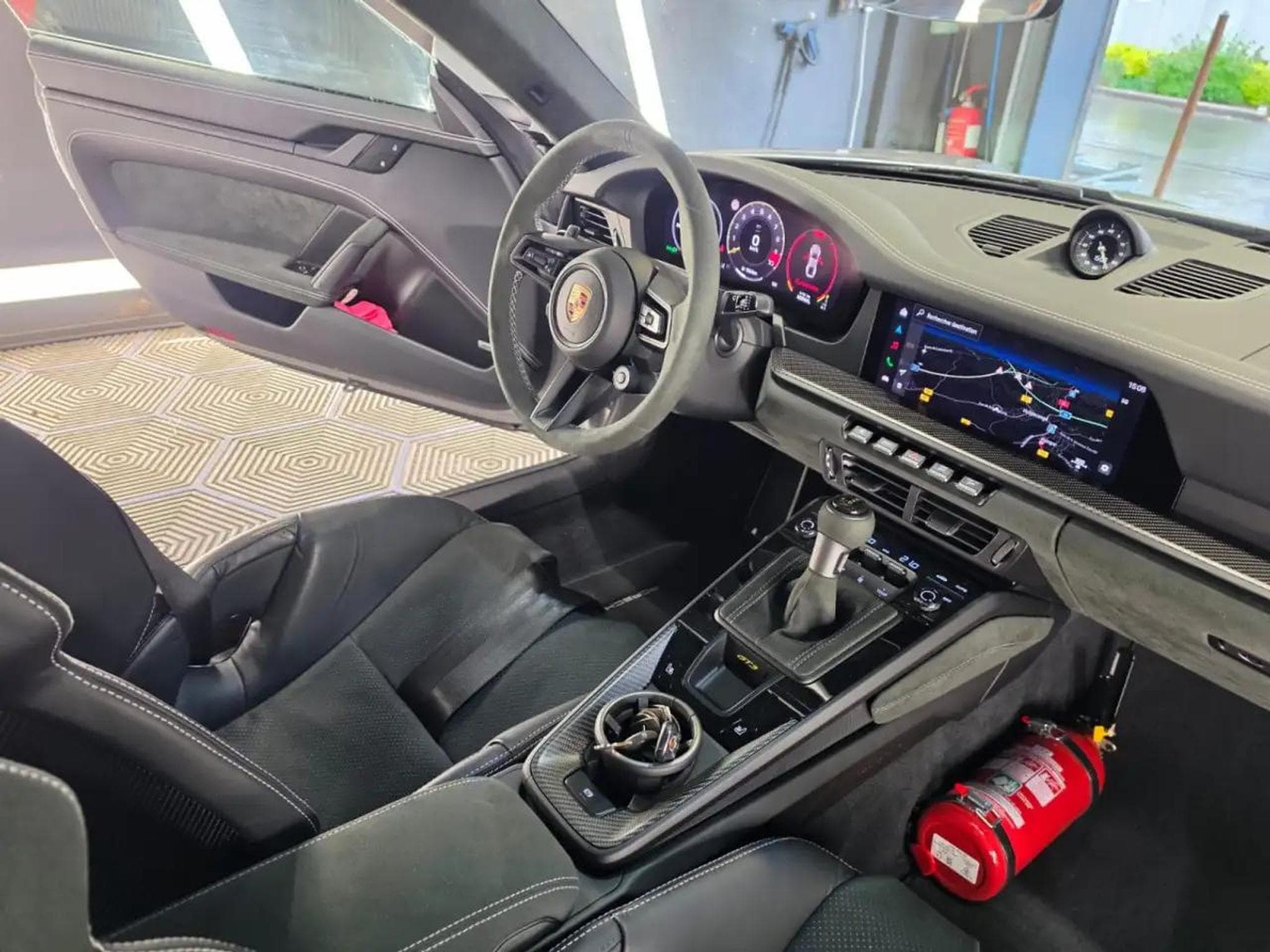Porsche 911 (2025) - Photo 14