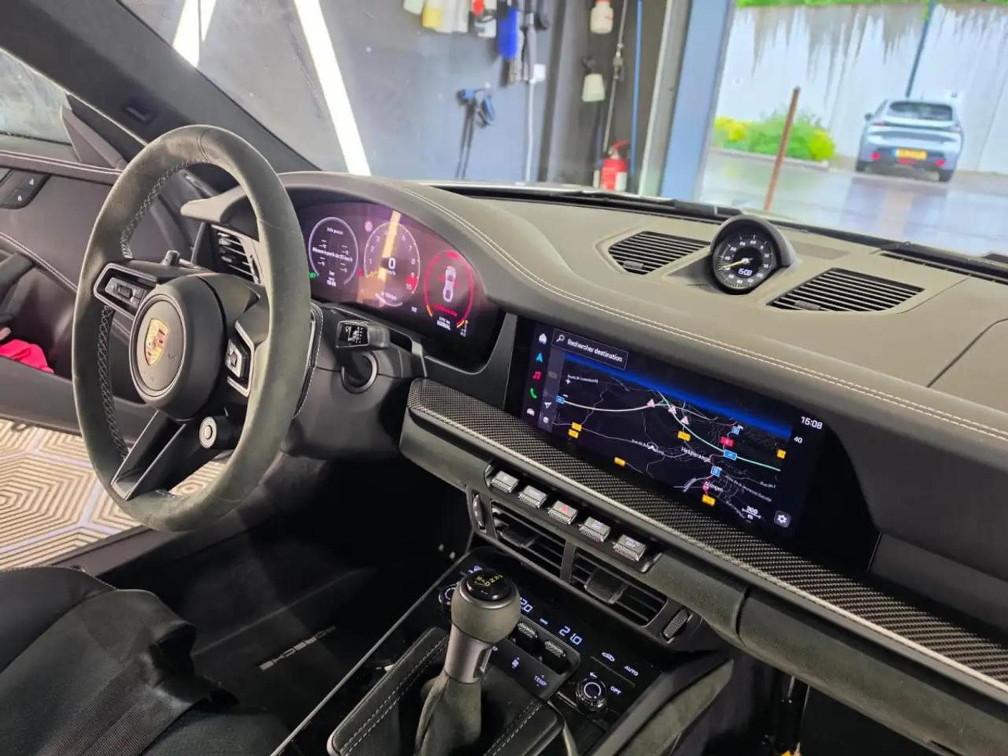 Porsche 911 (2025) - Photo 16