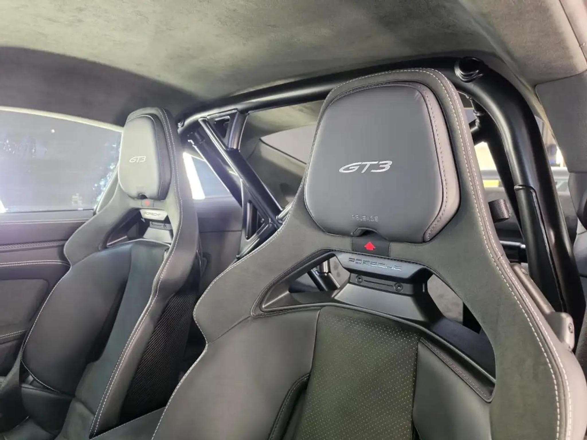 Porsche 911 (2025) - Photo 22