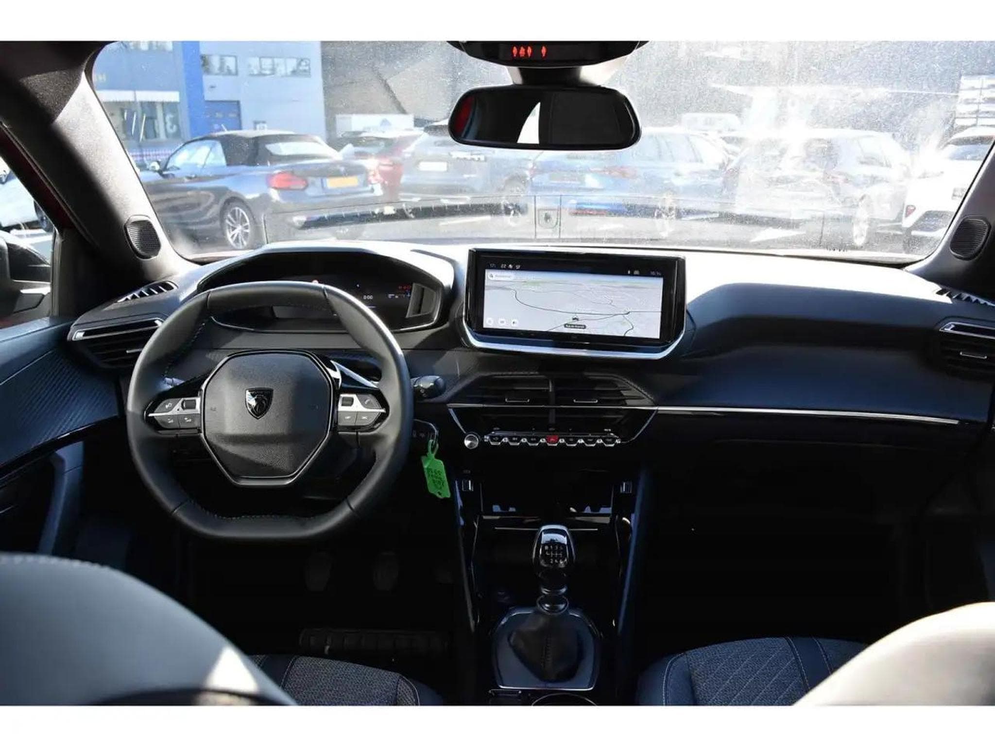 Peugeot 2008 (2025) - Photo 9