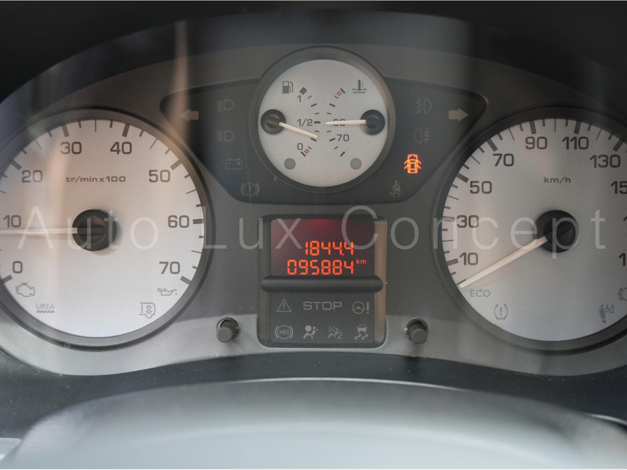 Citroën Berlingo Multispace 1.6 BlueHDi 100 ch Selection (2015) - Photo 18