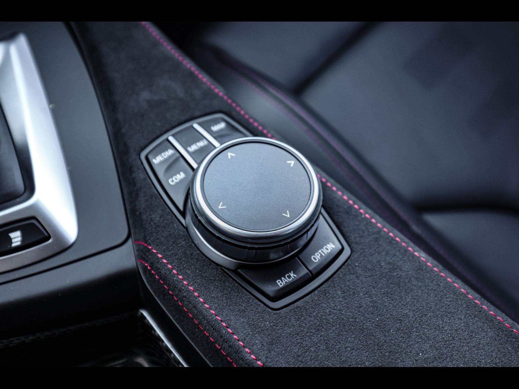 BMW M2 CS (F87) 3.0 – CERAMIC BRAKES - BLACK SAPPHIRE METALLIC (2020) - Photo 23