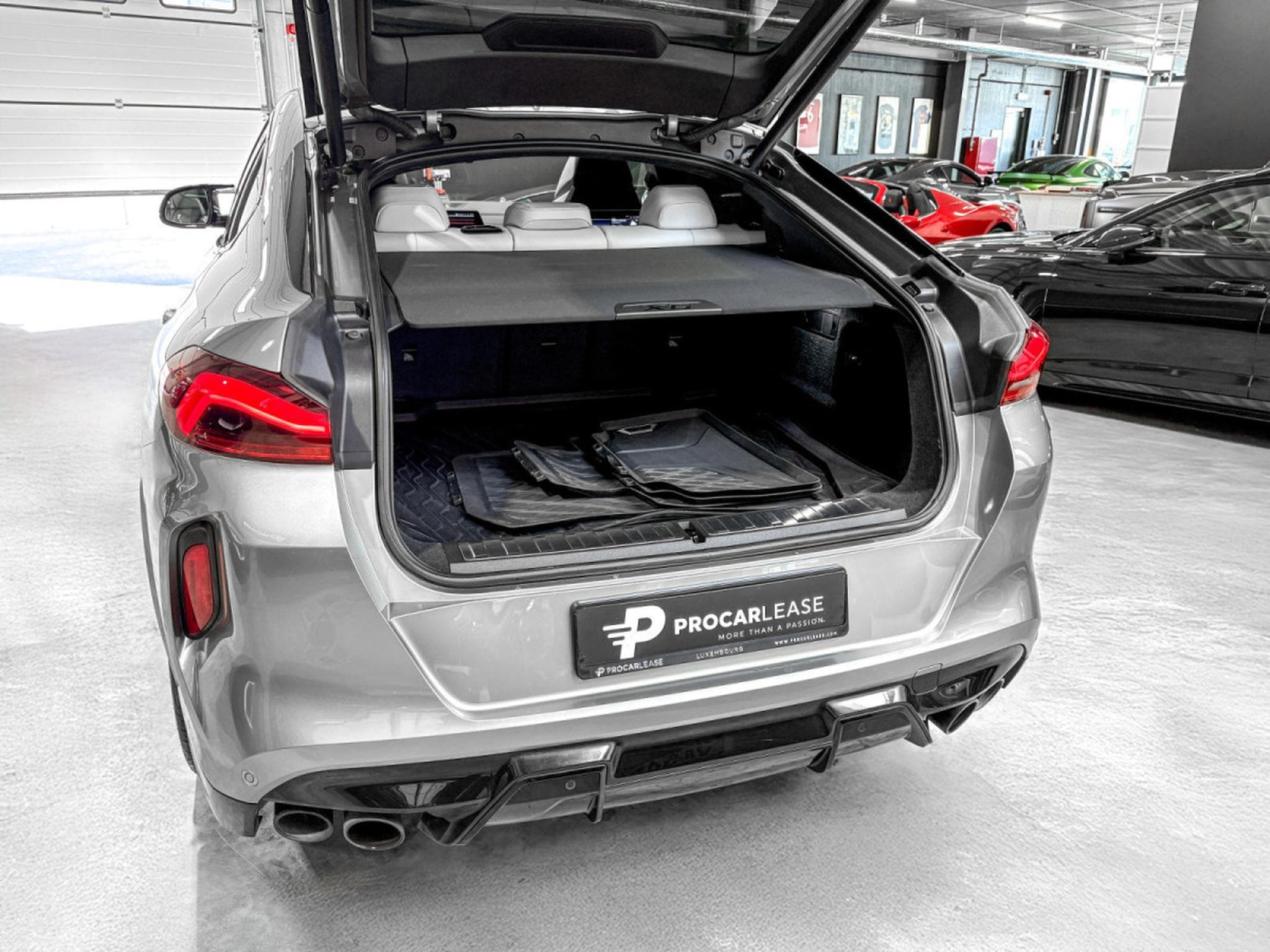 BMW X6M Competition,/Pano/HUD//Soft/CARBONE/360° ACC+ AHK/ Laser Sit (2022) - Photo 24