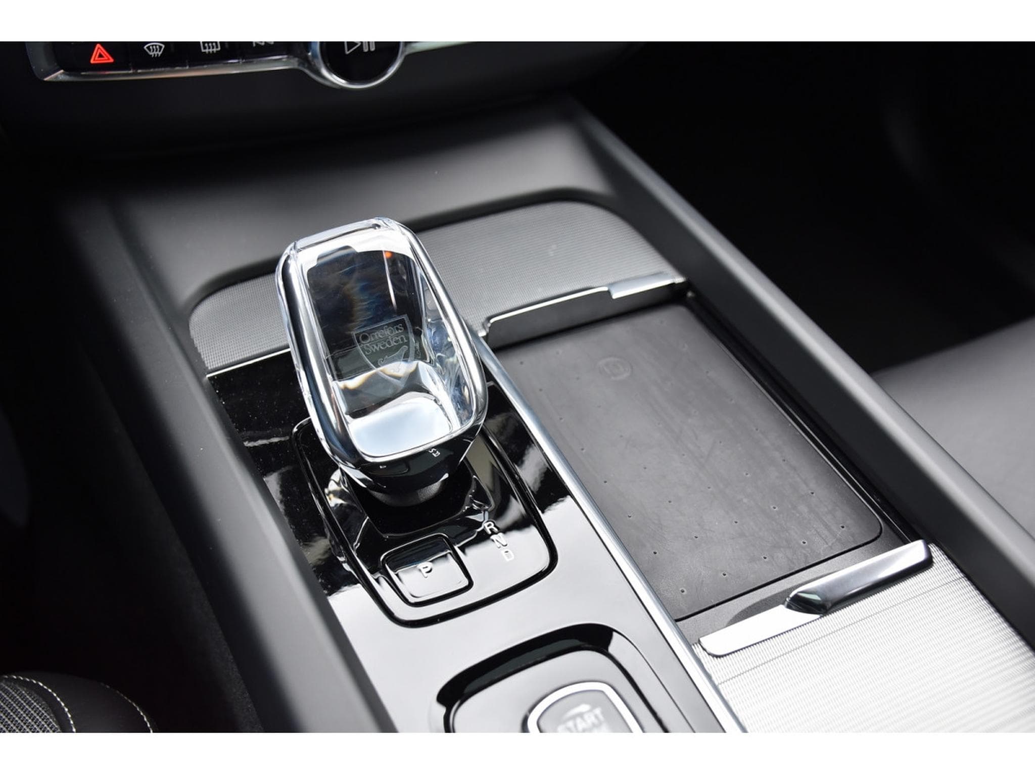 Volvo XC60 2.0 B4 Plus Dark Geartronic TO CUIR MEMO HARMAN PILOT 1°MAIN (2024) - Photo 19