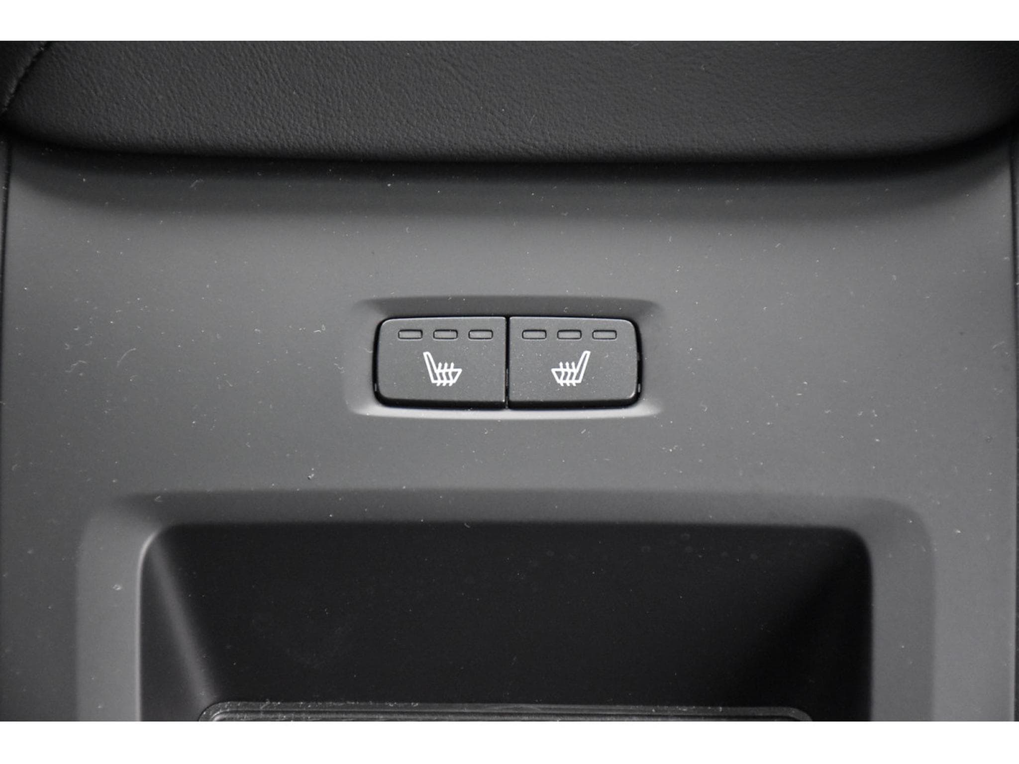 Volvo XC60 2.0 B4 Plus Dark Geartronic TO CUIR MEMO HARMAN PILOT 1°MAIN (2024) - Photo 22