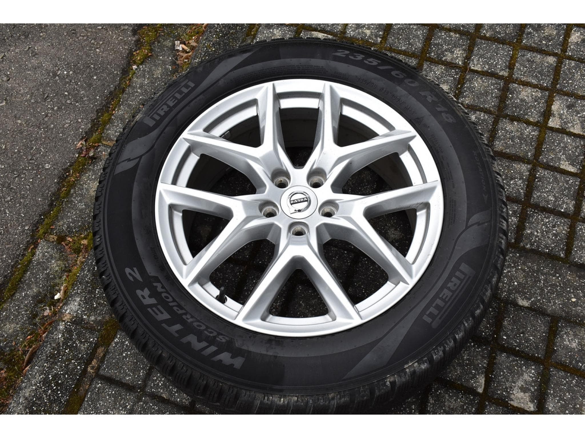 Volvo XC60 2.0 B4 Plus Dark Geartronic TO CUIR MEMO HARMAN PILOT 1°MAIN (2024) - Photo 25
