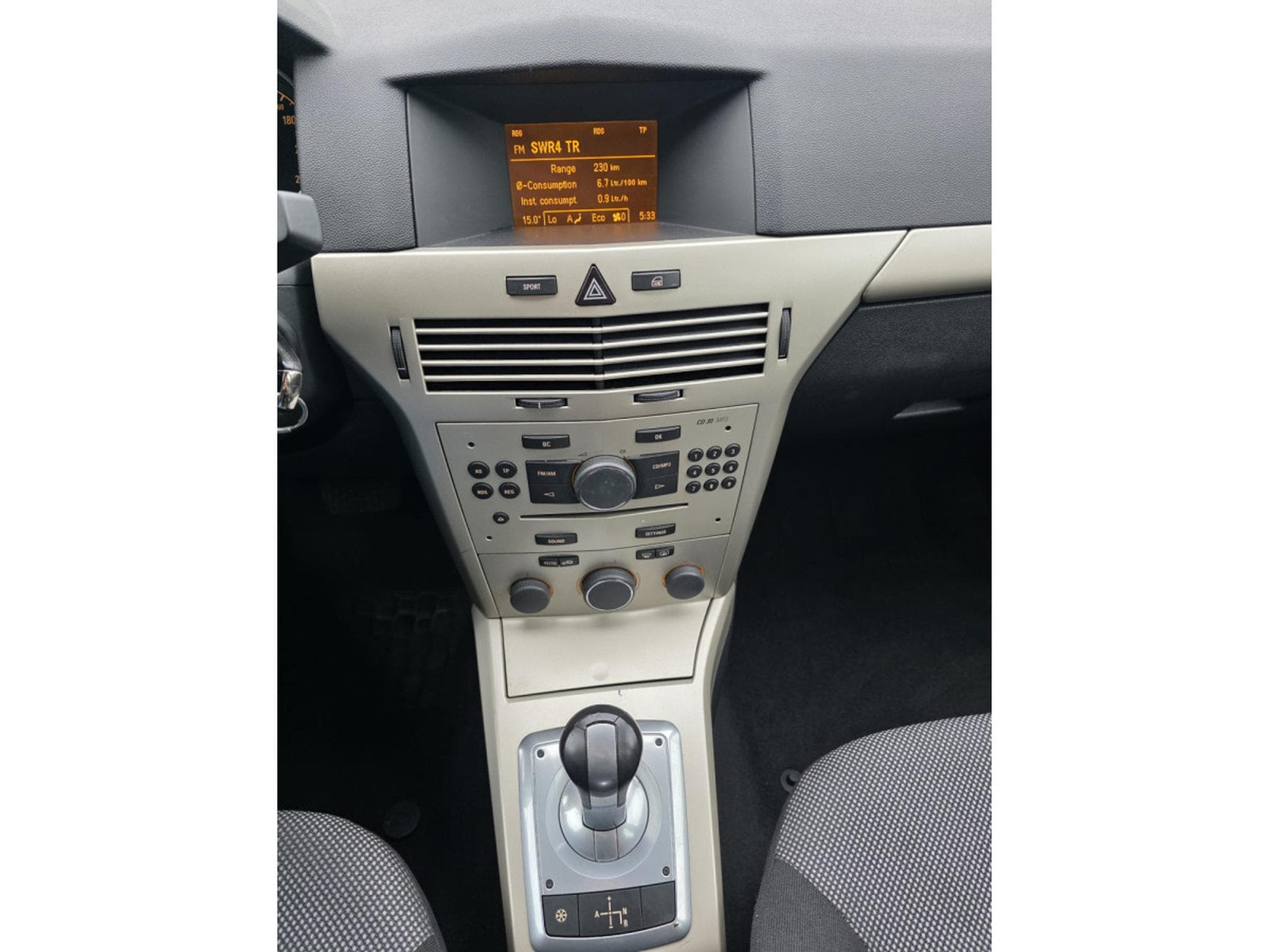 Opel Astra 1.4 aut. (2008) - Foto 7