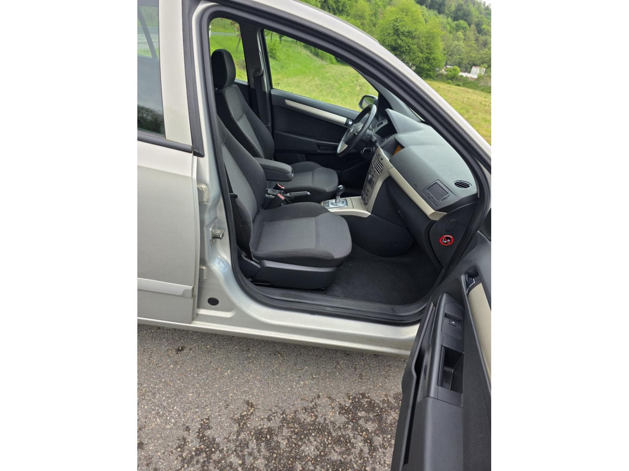 Opel Astra 1.4 aut. (2008) - Foto 9