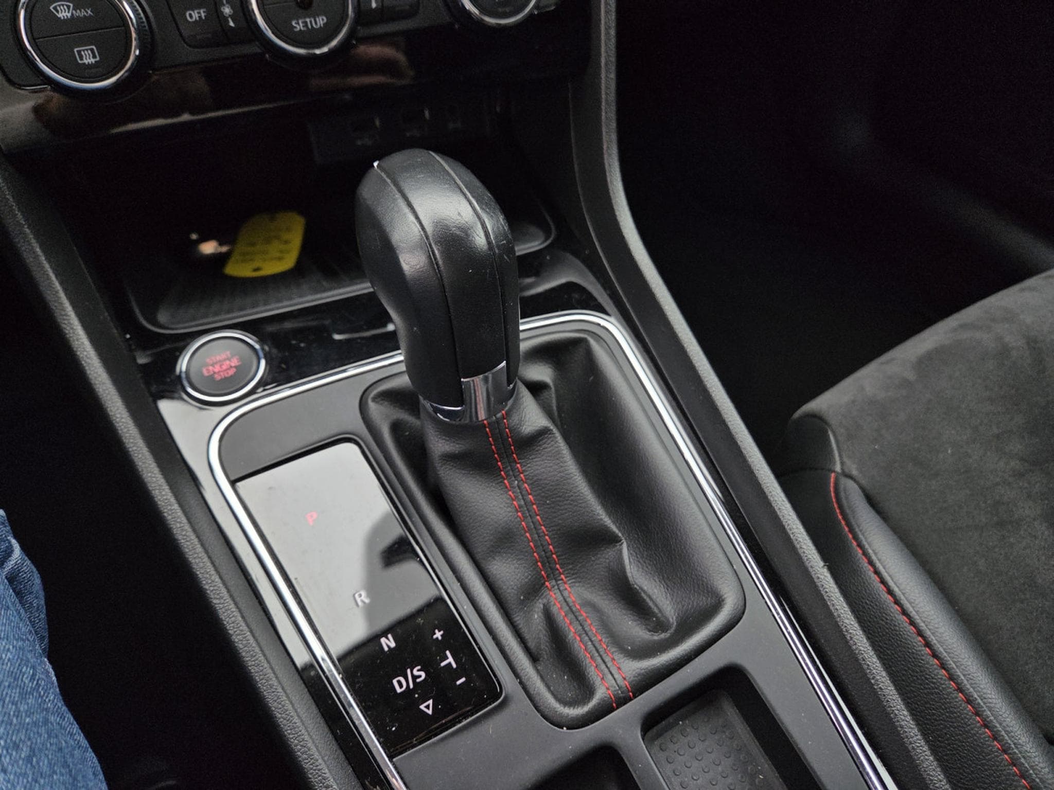 Seat Leon FR TSI DSG7 150CV (2020) - Photo 17