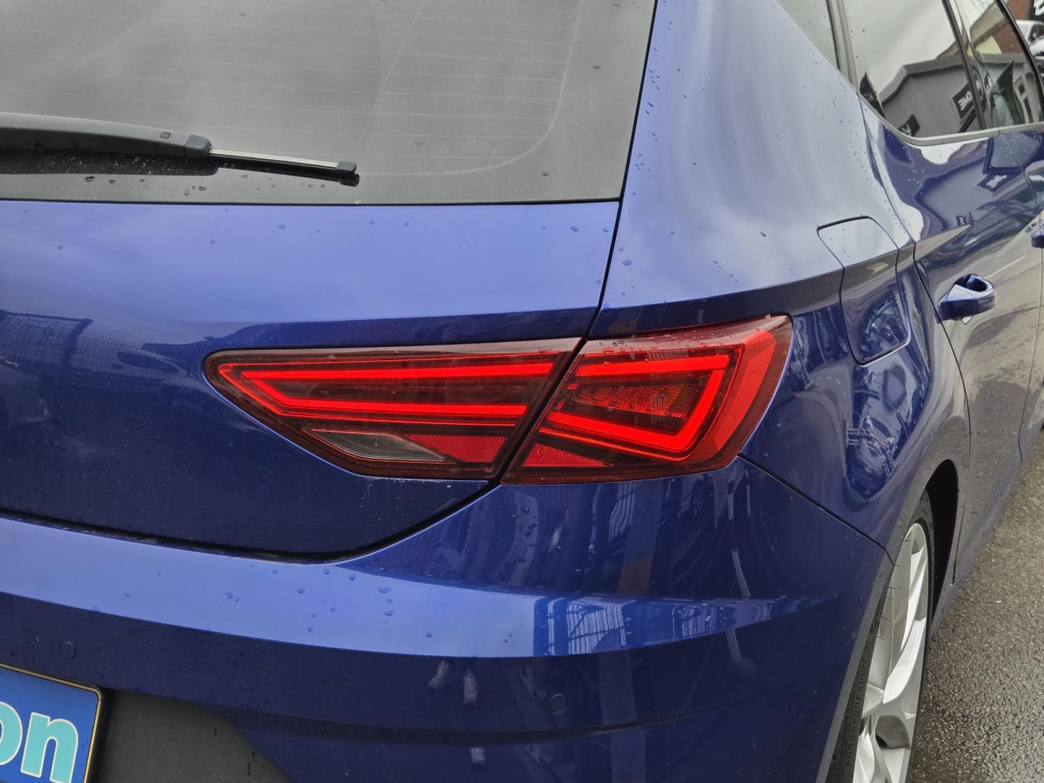 Seat Leon FR TSI DSG7 150CV (2020) - Photo 5