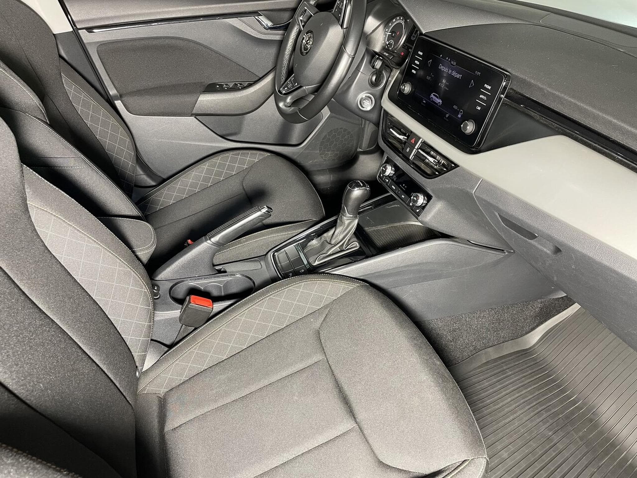 Skoda Scala 1.6 TDI 115 DSG AMBITION CARPLAY (2019) - Photo 10