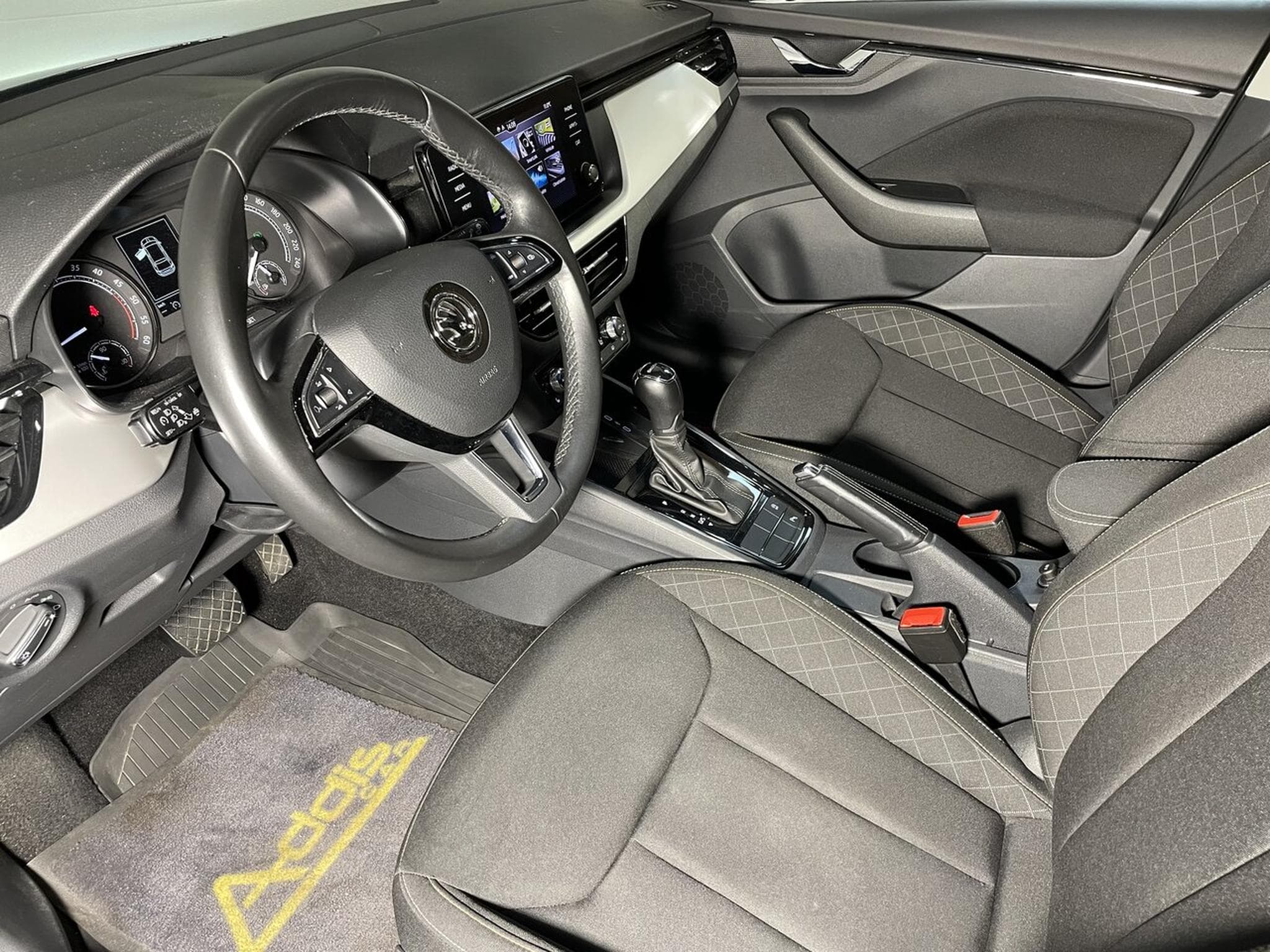 Skoda Scala 1.6 TDI 115 DSG AMBITION CARPLAY (2019) - Photo 12