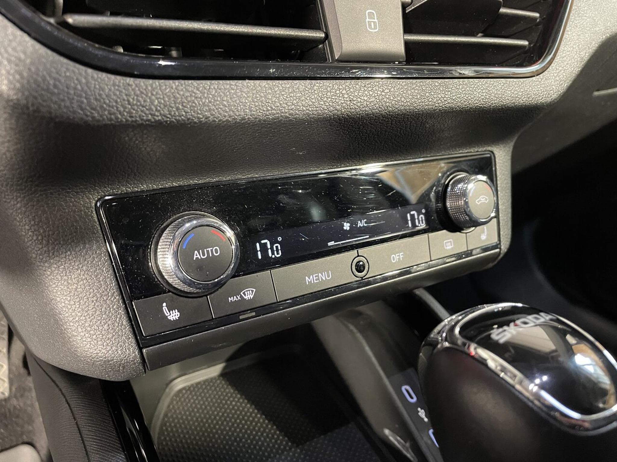 Skoda Scala 1.6 TDI 115 DSG AMBITION CARPLAY (2019) - Photo 7