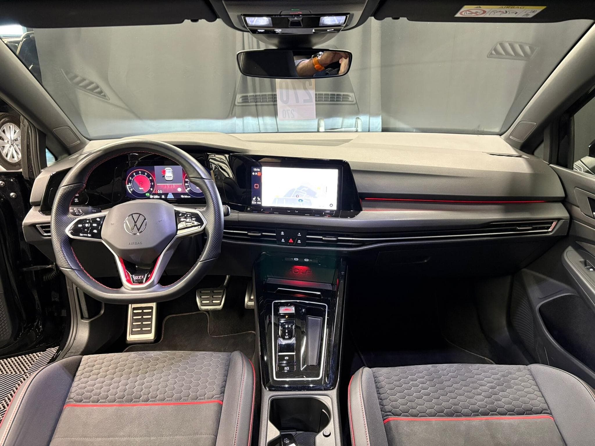 VW Golf VIII GTI Clubsport Pack Performance (2023) - Photo 13