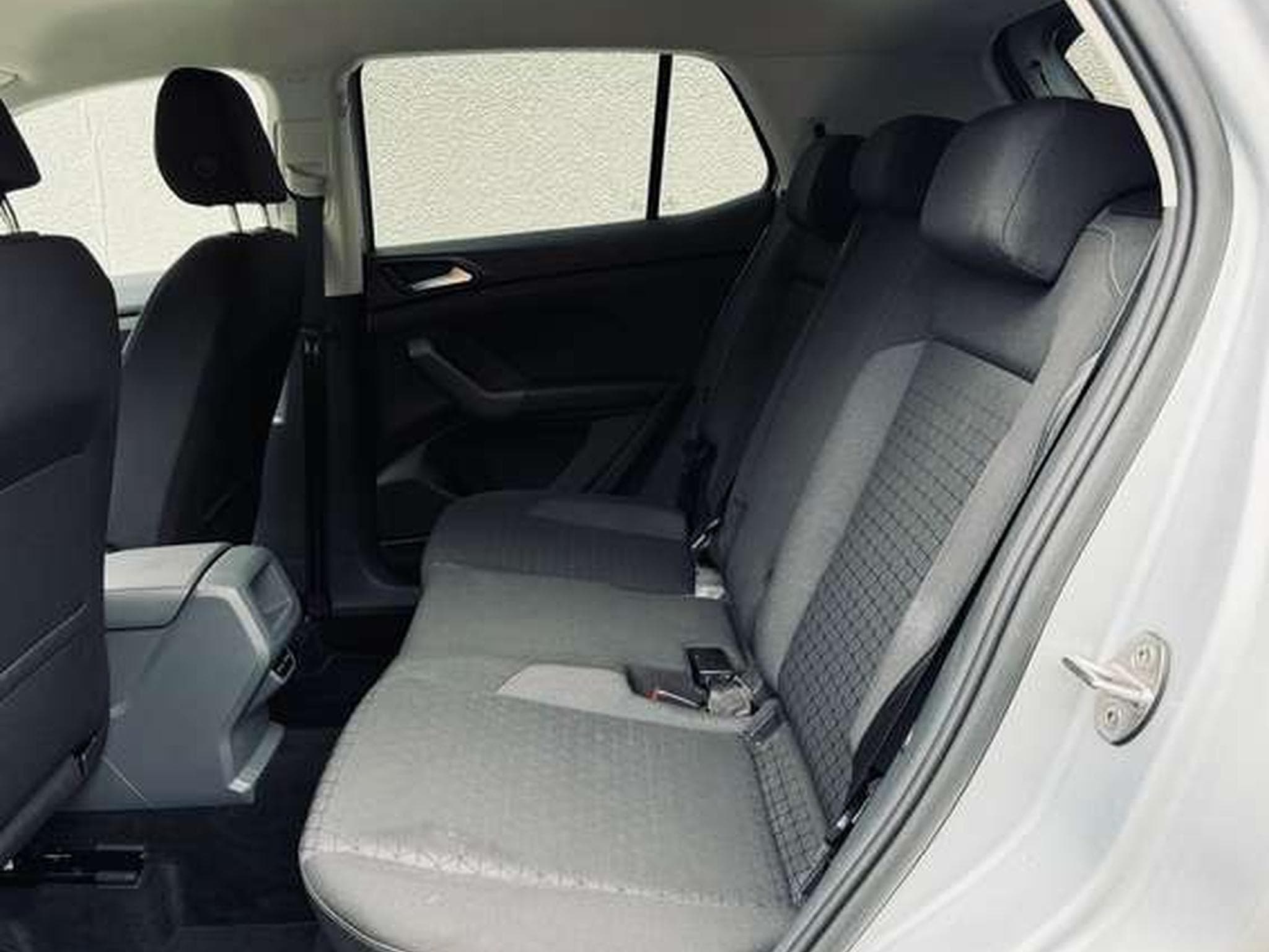 VW T-Cross T-Cross 1.0 TSI Life OPF DSG (2020) - Photo 13