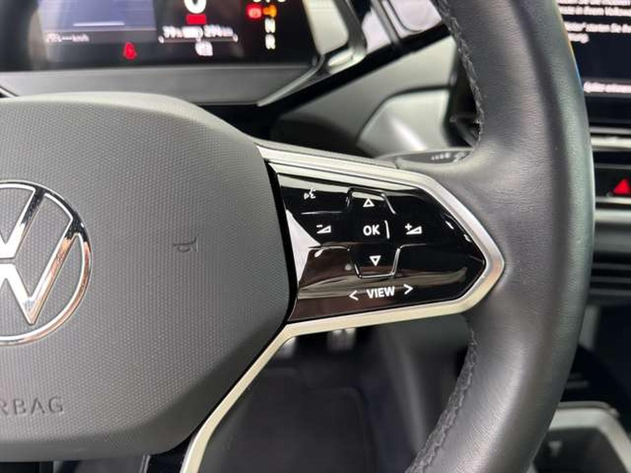VW ID.4 Pro 195 kW 4Motion/AHK/Matrix-LED/5-J Garan (2023) - Photo 24