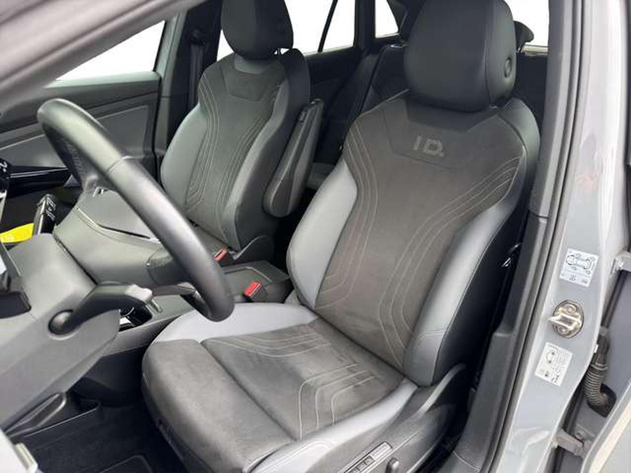 VW ID.4 Pro 195 kW 4Motion/AHK/Matrix-LED/5-J Garan (2023) - Photo 9