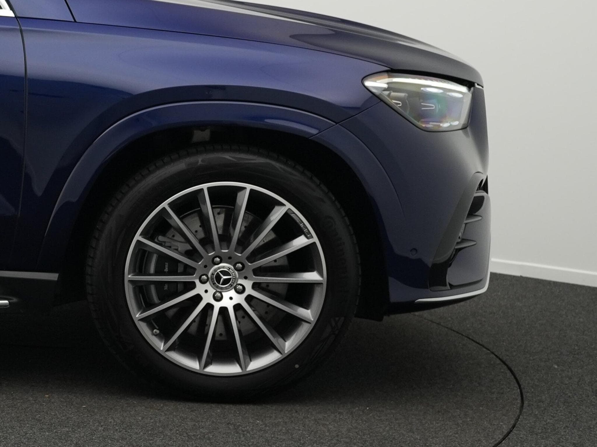 Mercedes GLE 450 d 4MATIC Off-Roader Multi+Pano+AHK+360° (2025) - Photo 6