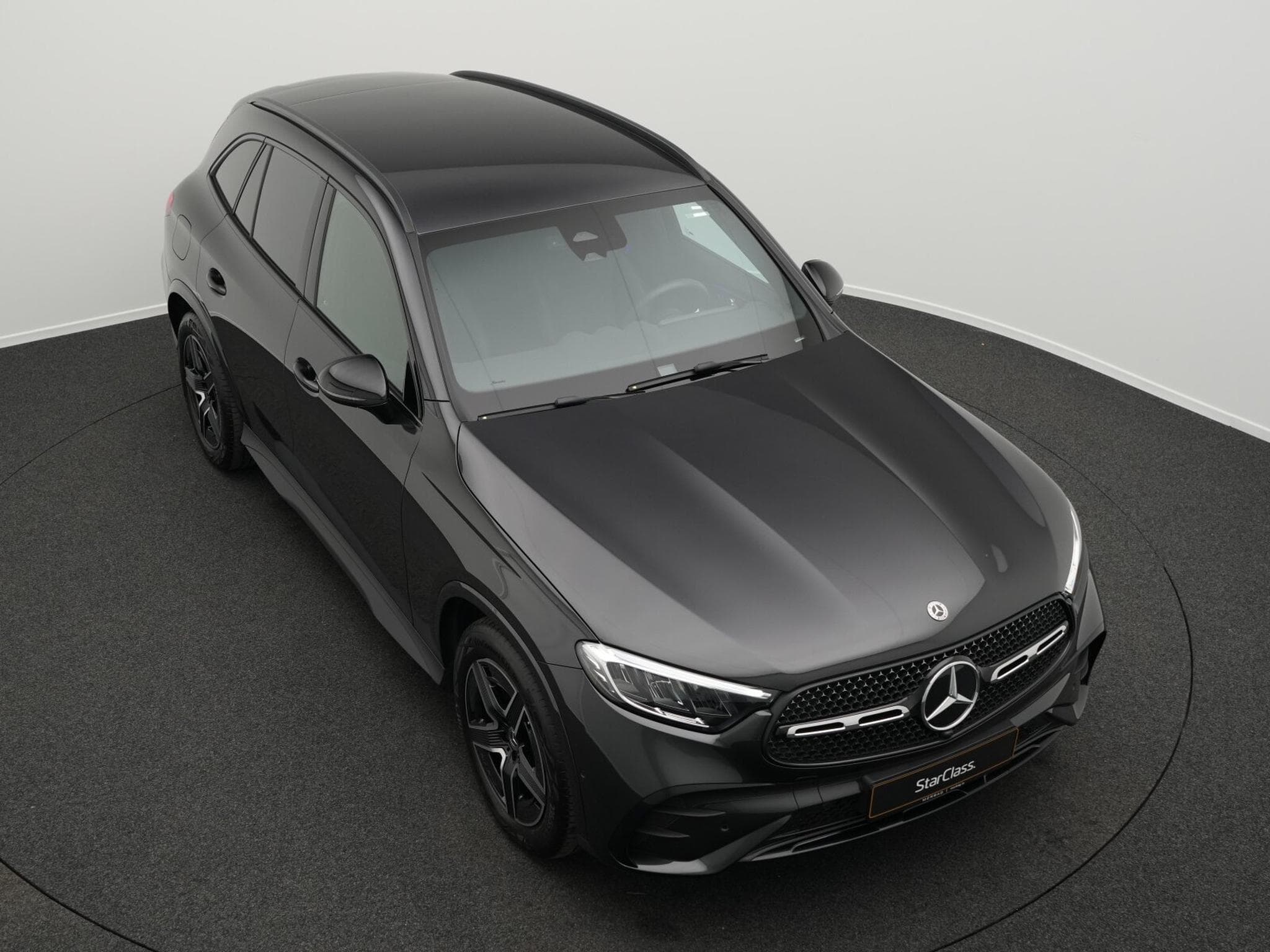 Mercedes GLC 300 d 4MATIC LED+Kamera+AHK+Night+Memo (2025) - Photo 10