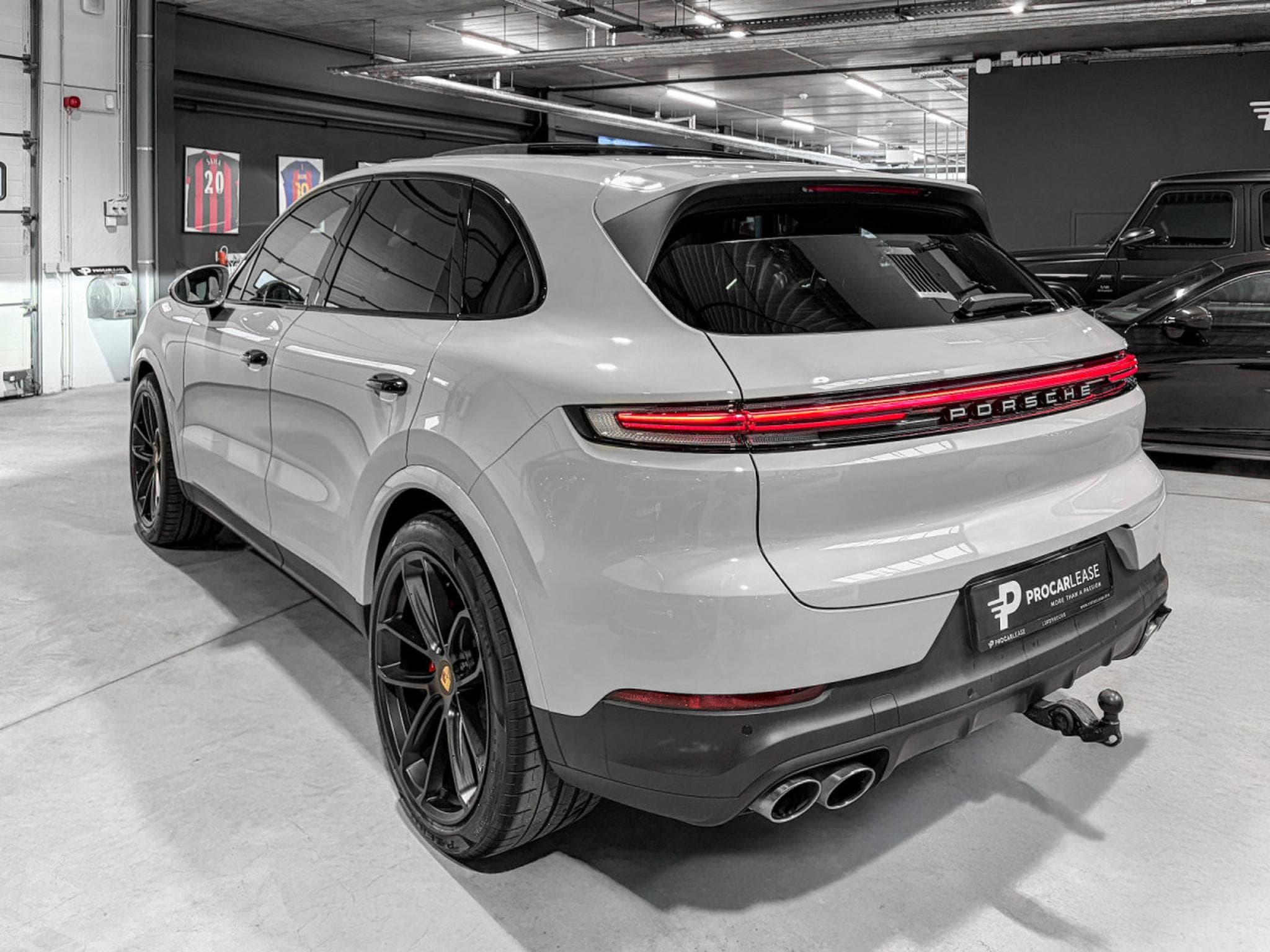 Porsche Cayenne S 4.0 441/ BI-COLOR/ CARBON/ (2023) - Foto 14