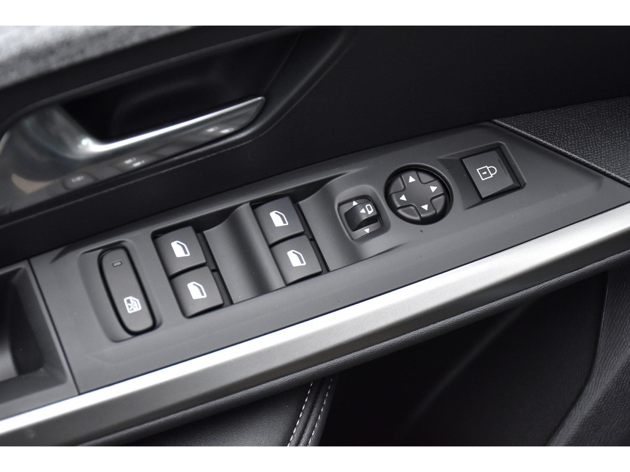 Peugeot 5008 Hybrid 145 Allure e-DCS6 REGUL GPS CAM NEUF (2025) - Photo 22