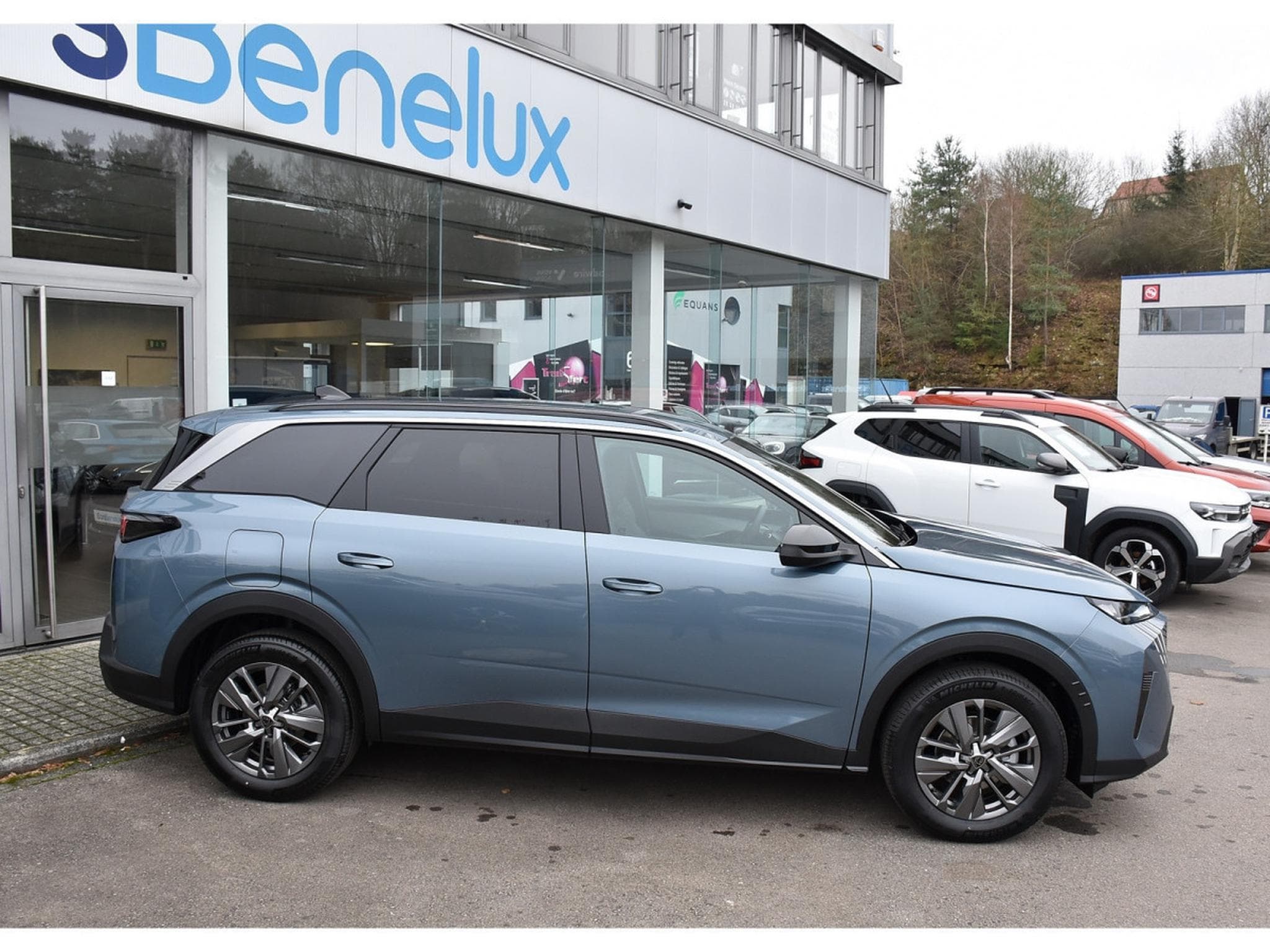 Peugeot 5008 Hybrid 145 Allure e-DCS6 REGUL GPS CAM NEUF (2025) - Photo 3