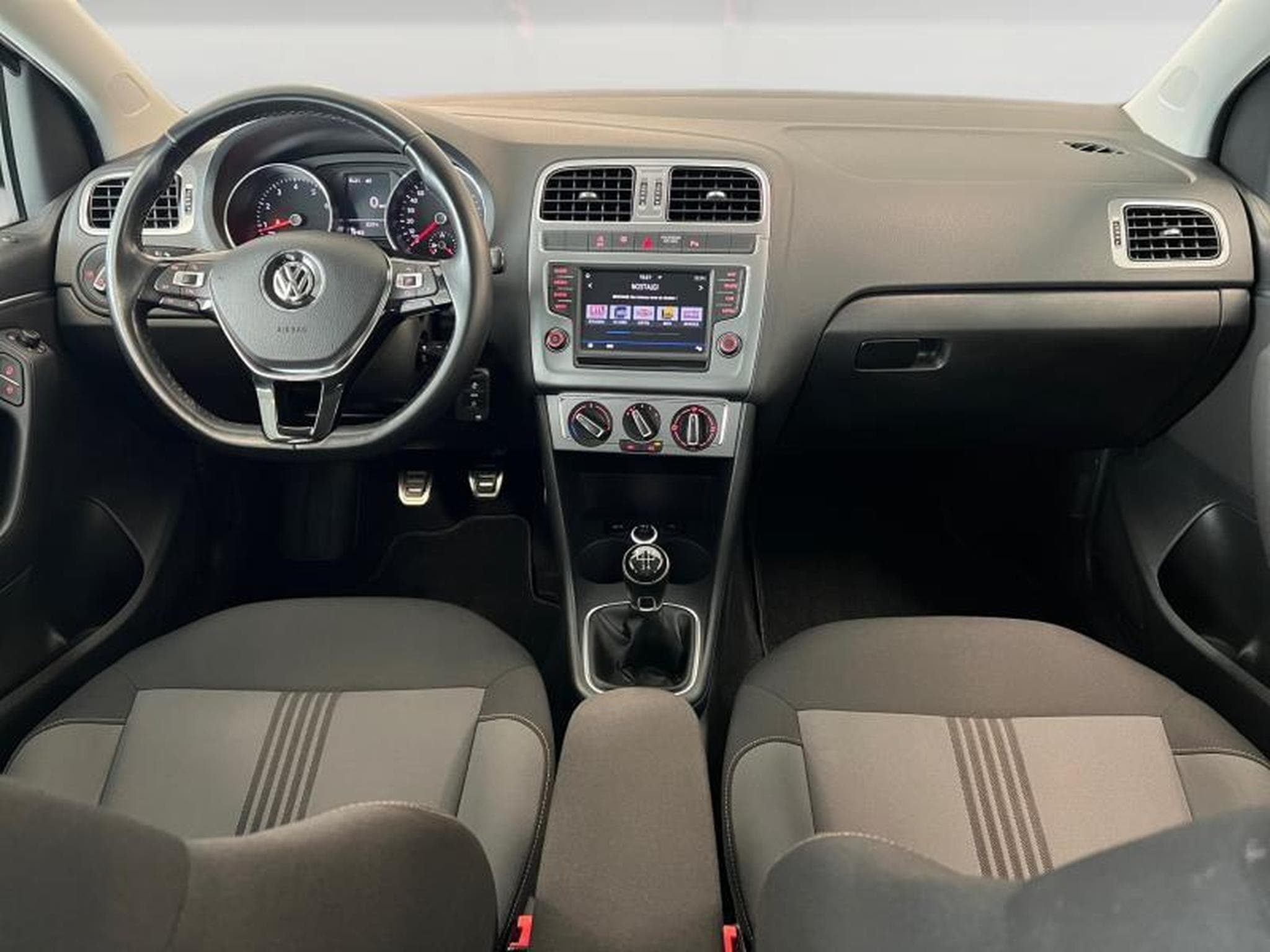 VW Polo AllStar (2017) - Photo 7