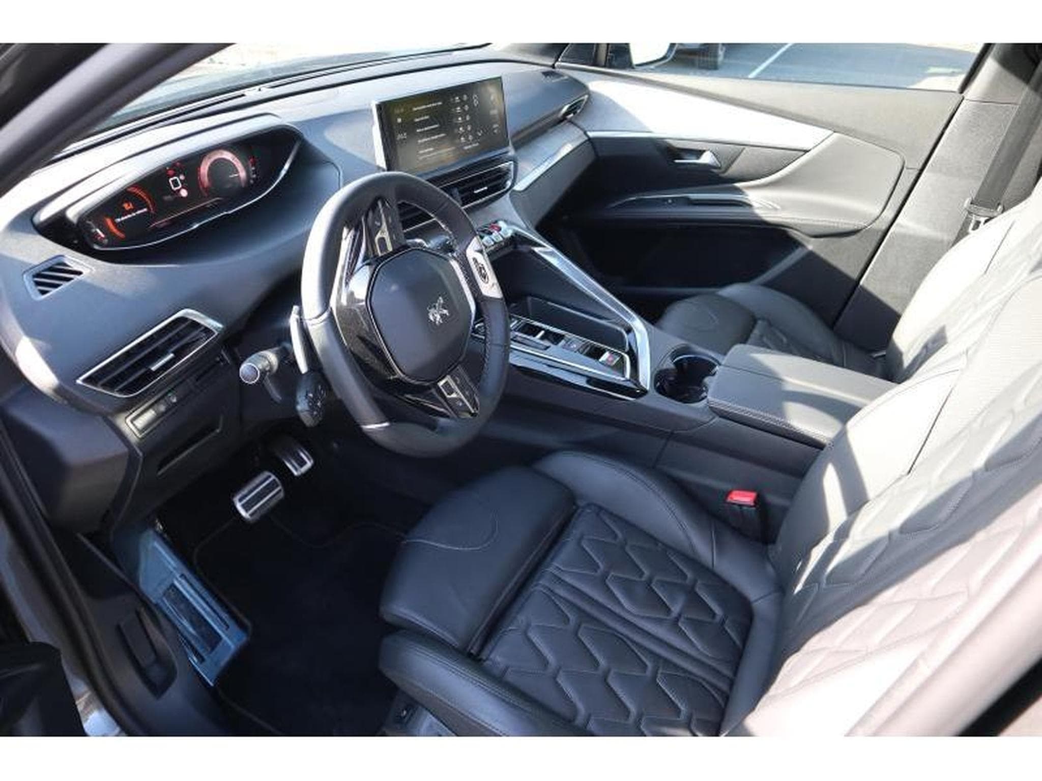 Peugeot 5008 GT EAT8 (2023) - Photo 13