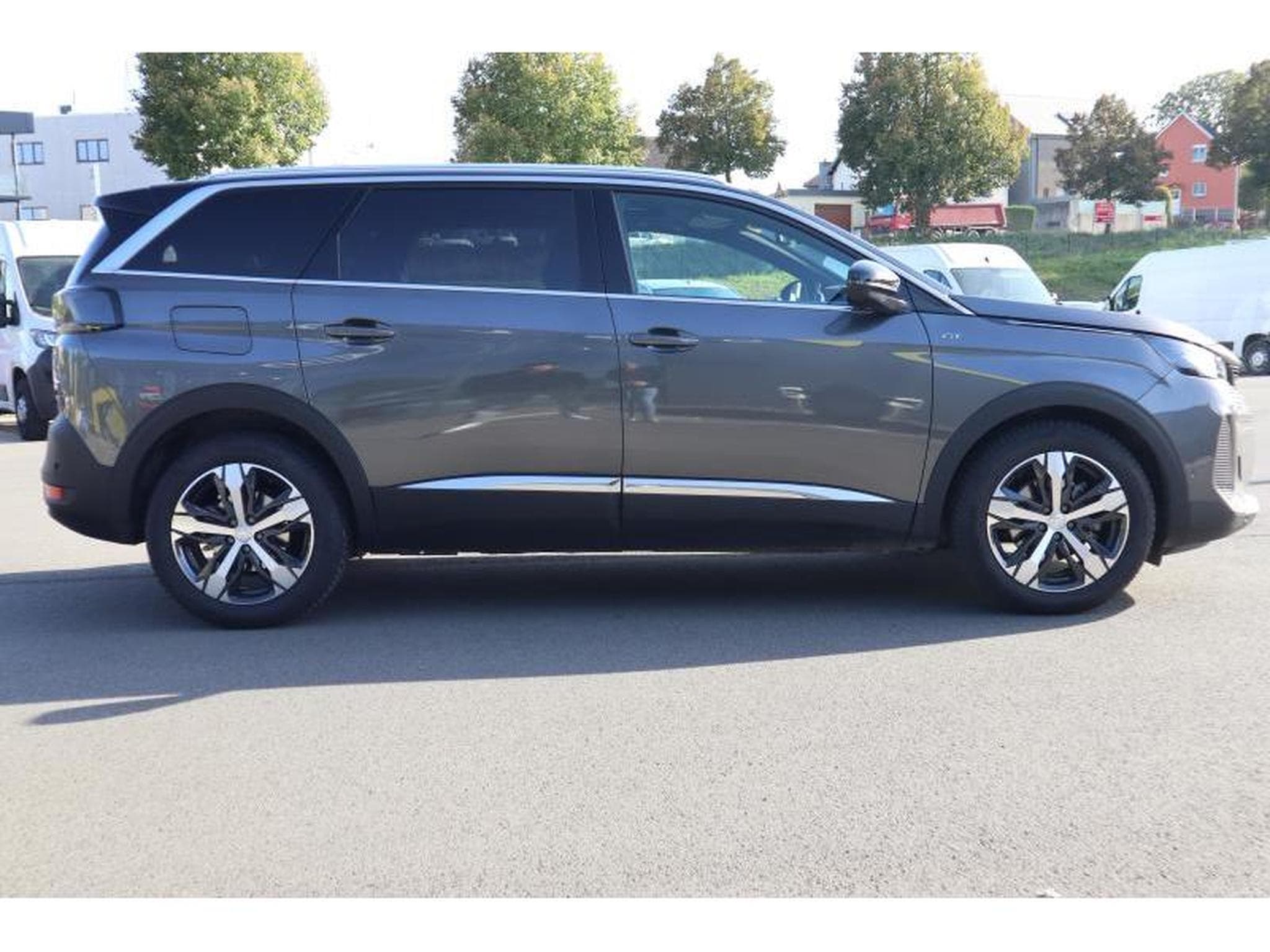 Peugeot 5008 GT EAT8 (2023) - Photo 4