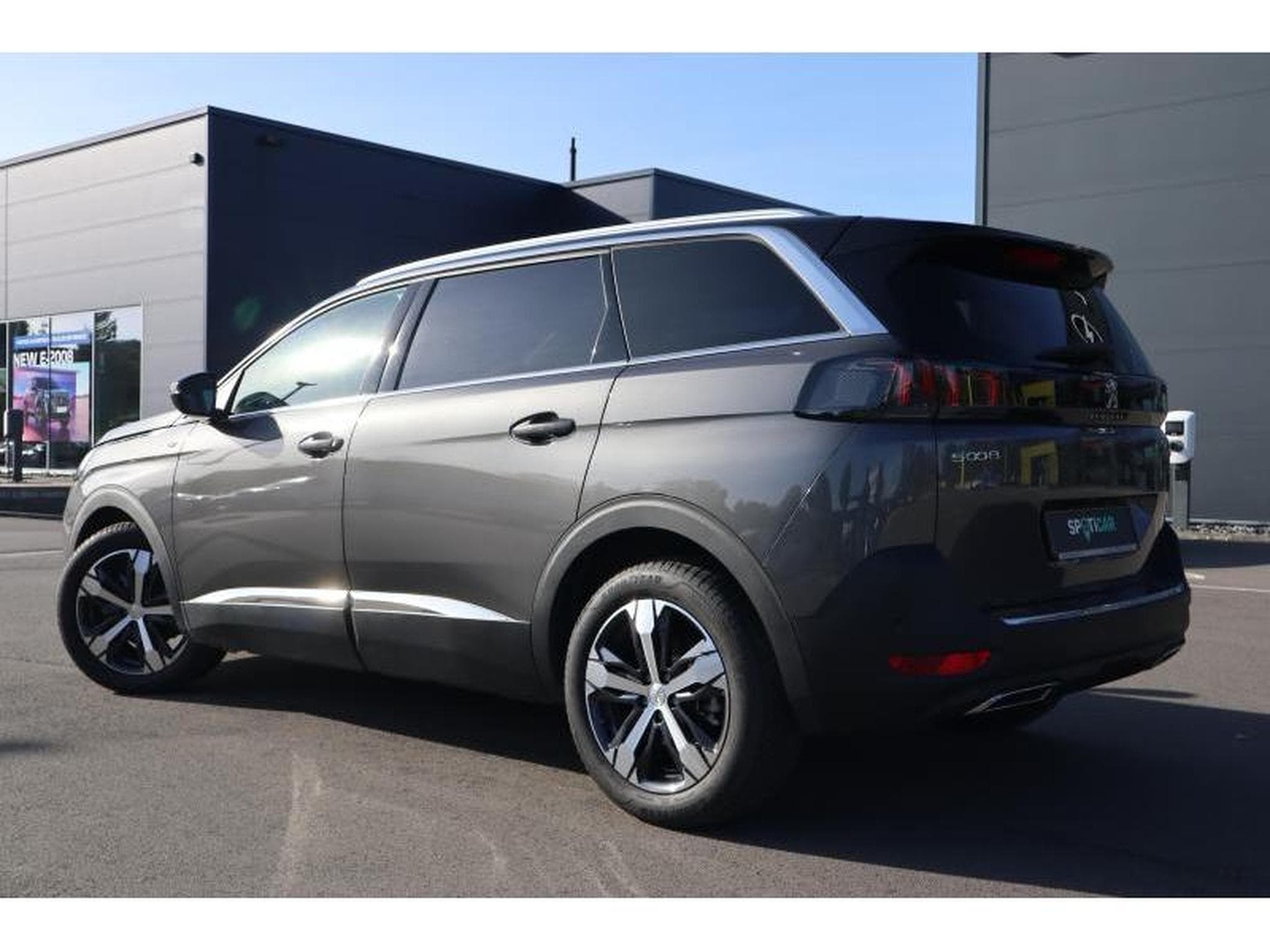Peugeot 5008 GT EAT8 (2023) - Photo 7