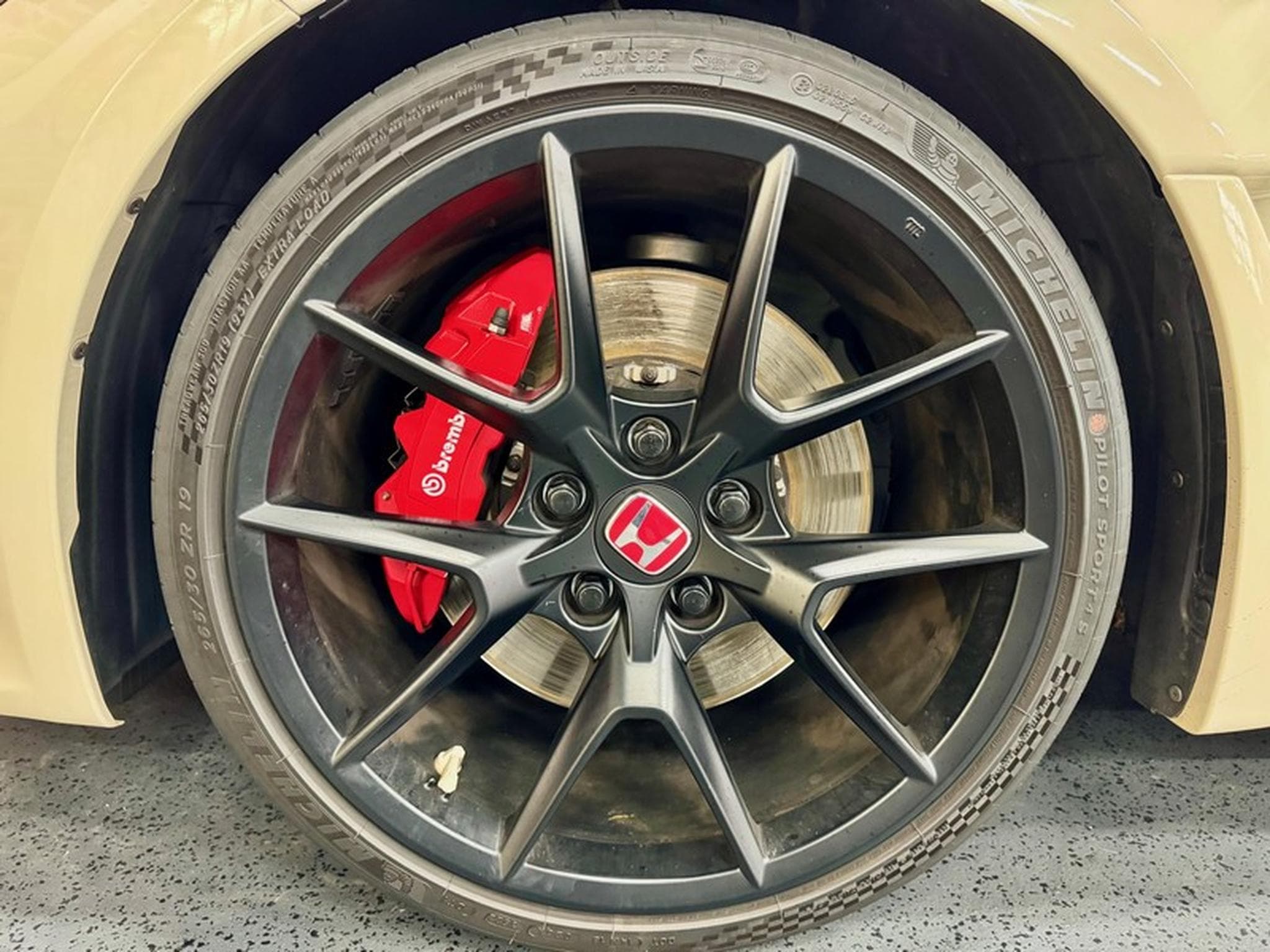 Honda Civic Civic 2.0i 329cv TYPE-R aCarPlay/ALU19/ClimaA (2023) - Photo 3