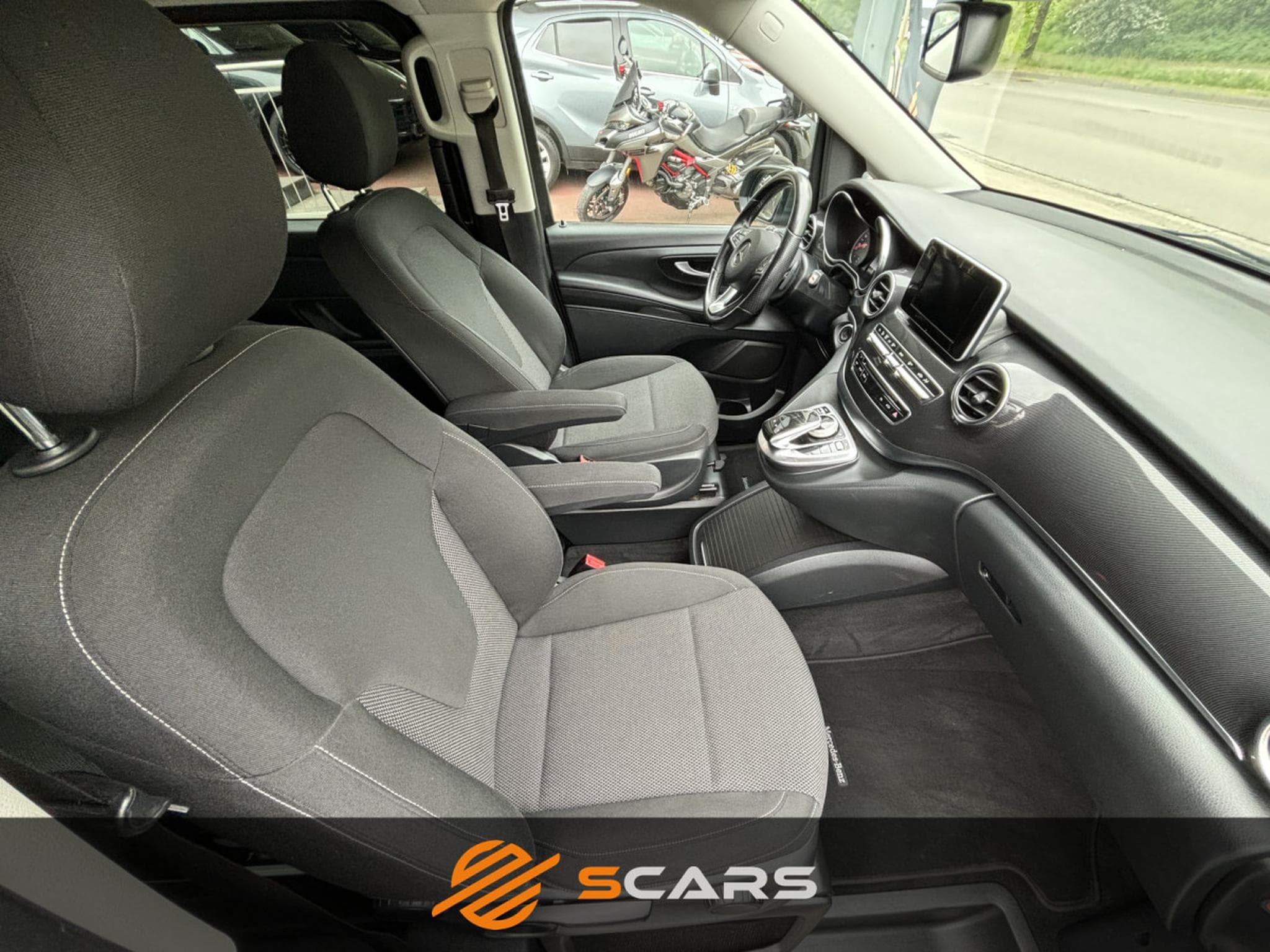 Mercedes V 220 LONG 7G-TRONIC 7 PLACES 163cv (2017) - Foto 13