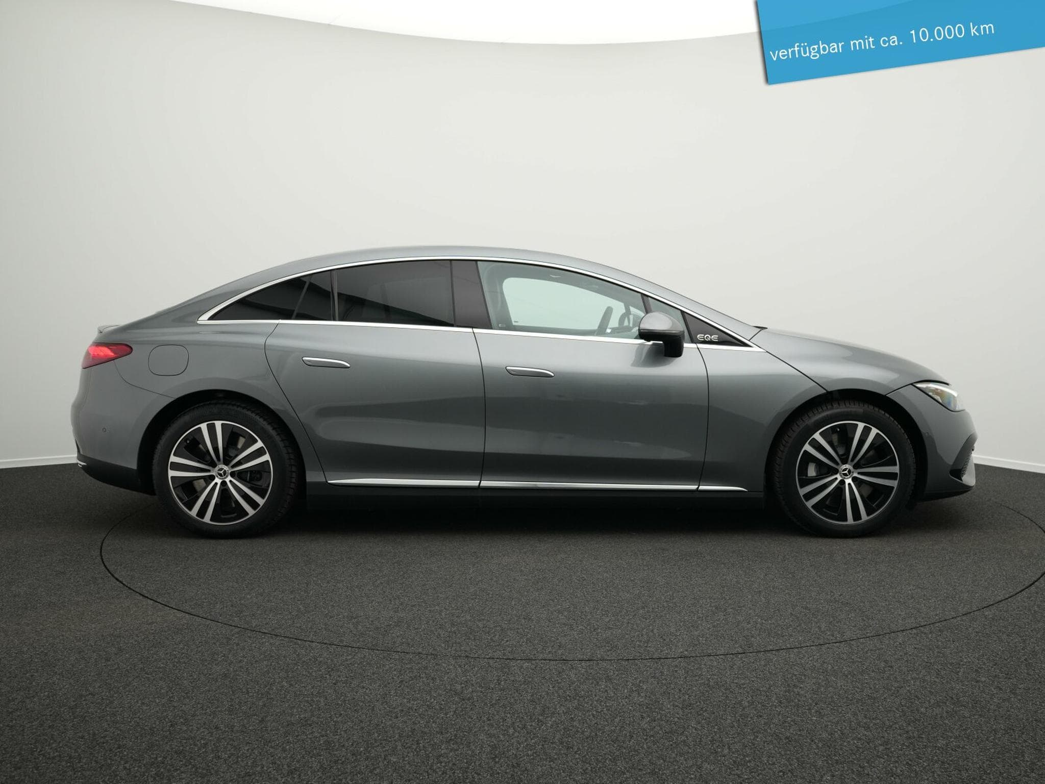 Mercedes EQE verfügbar mit ca. 10.000 km (2025) - Photo 5