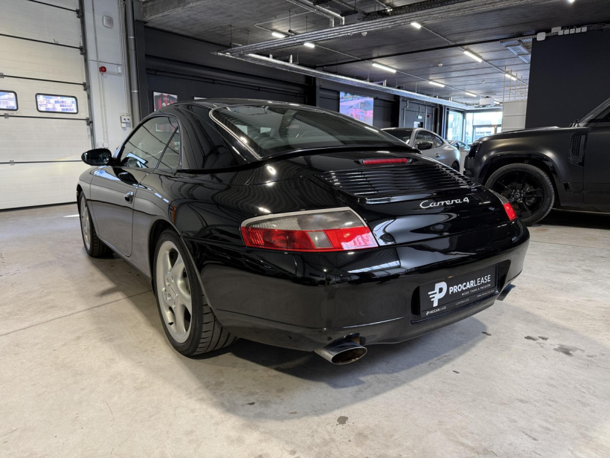 Porsche 911 CARRERA 4 CABRIOLET 3.4 FLAT6 / BVM (2000) - Foto 5