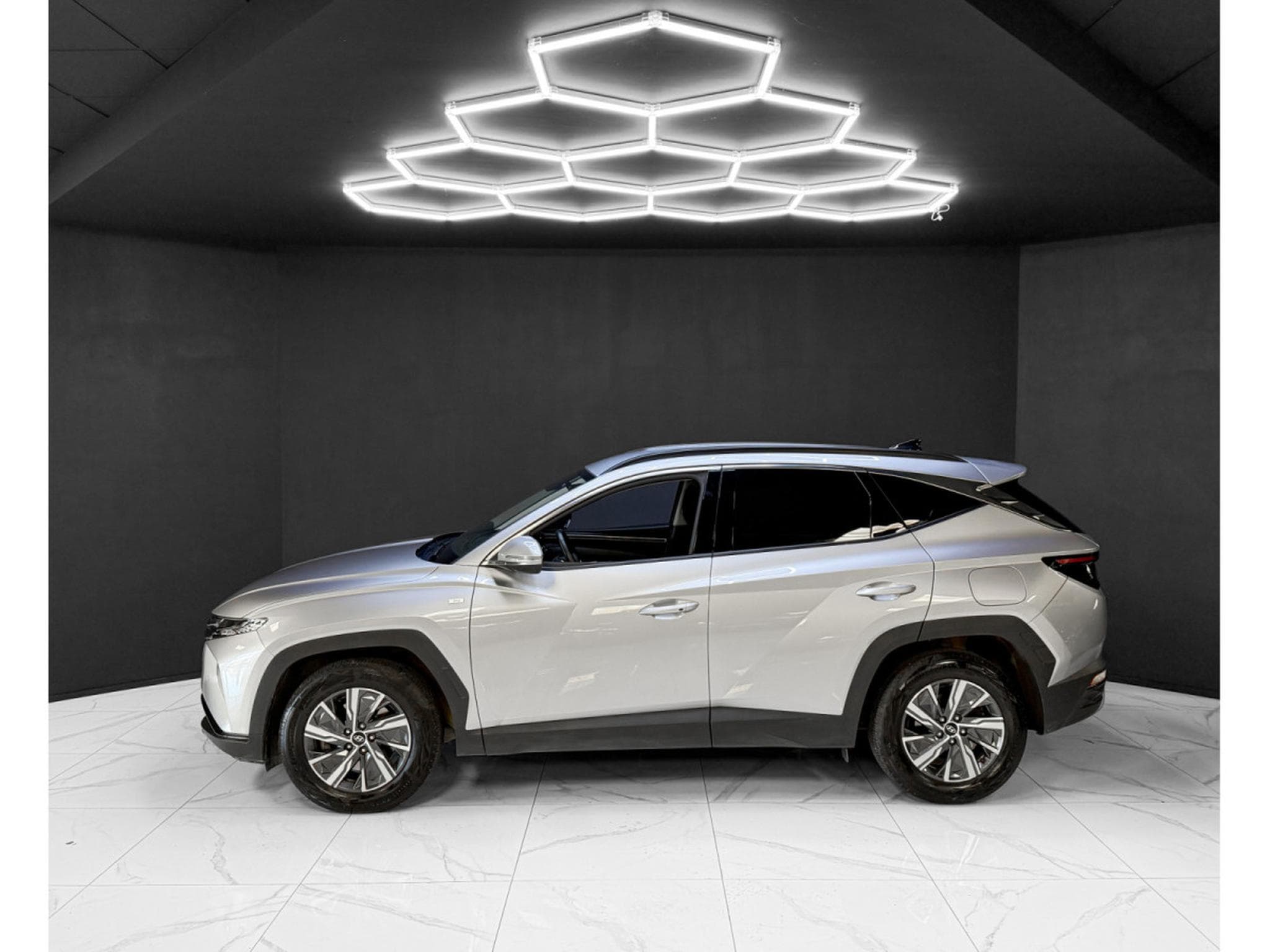 Hyundai Tucson IX35 T-GDi 48V Feel WARRANTY 2028 (2023) - Foto 2