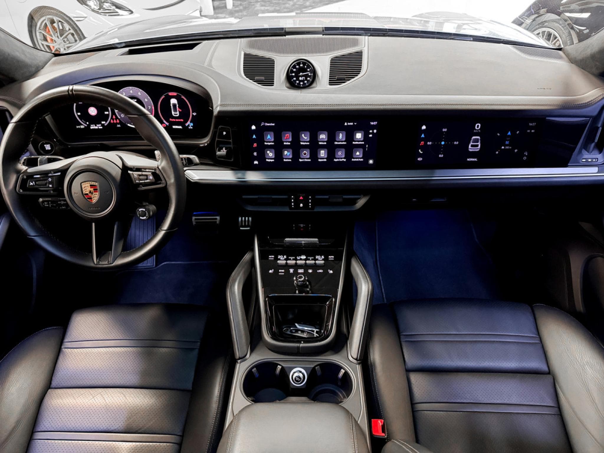 Porsche Cayenne GTS Coupe / ACC / Head-UP / SoftClose / 360° / BOSE (2024) - Foto 11