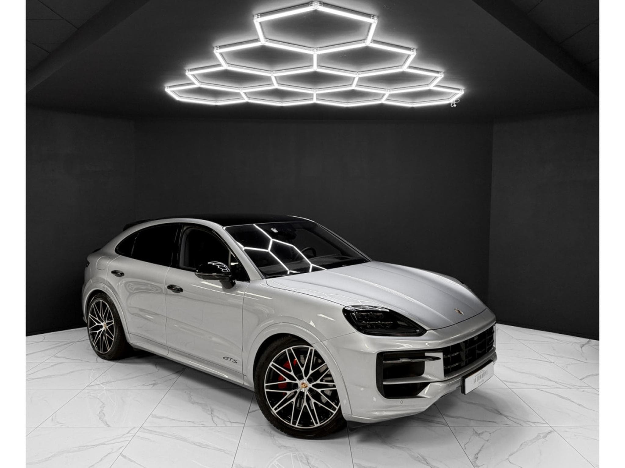 Porsche Cayenne GTS Coupe / ACC / Head-UP / SoftClose / 360° / BOSE (2024) - Foto 7