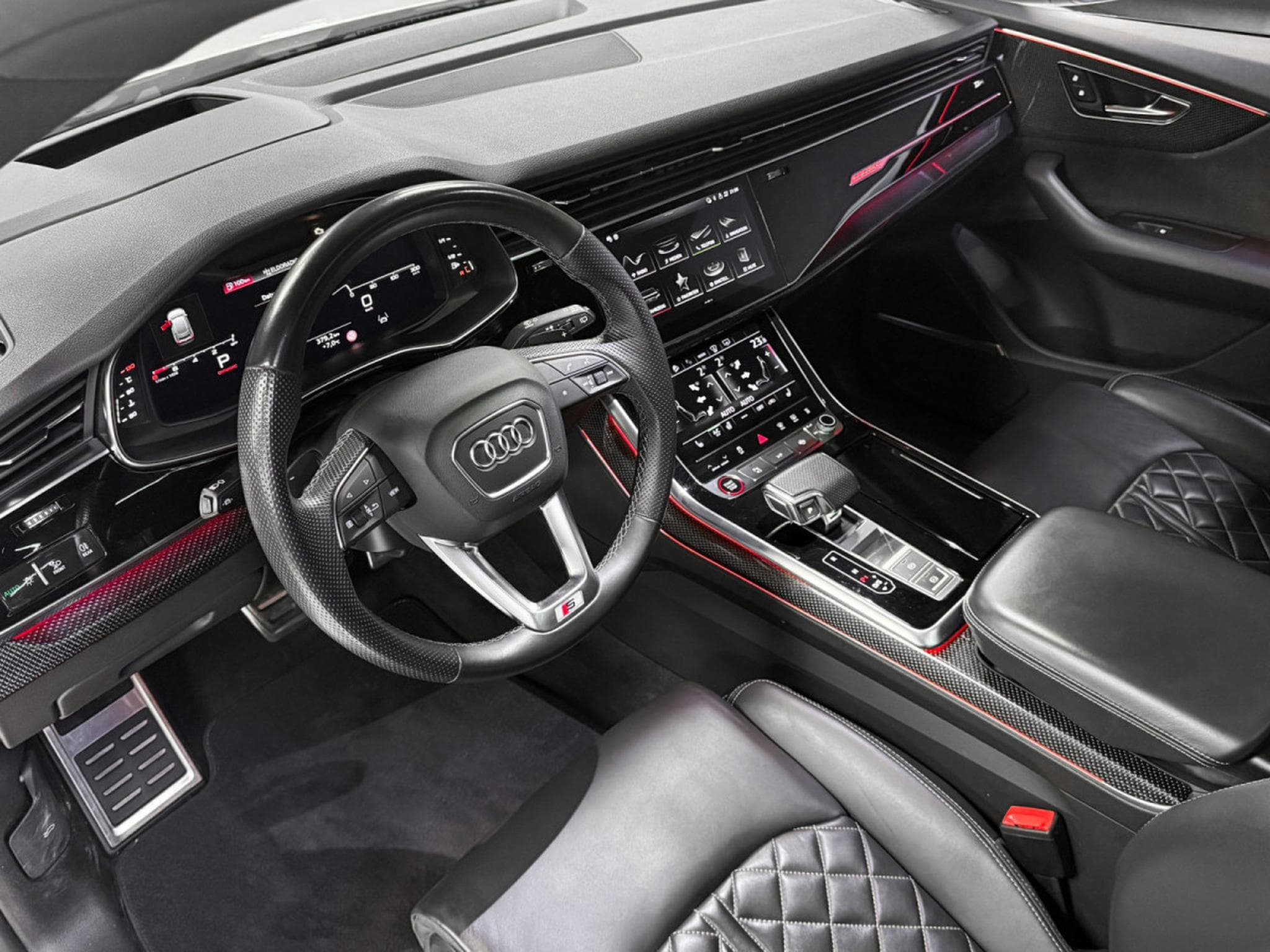 Audi SQ8 4.0 TFSI / ABT / MATRIX / B&O / PANO / HEAD-UP / 360° (2021) - Foto 9