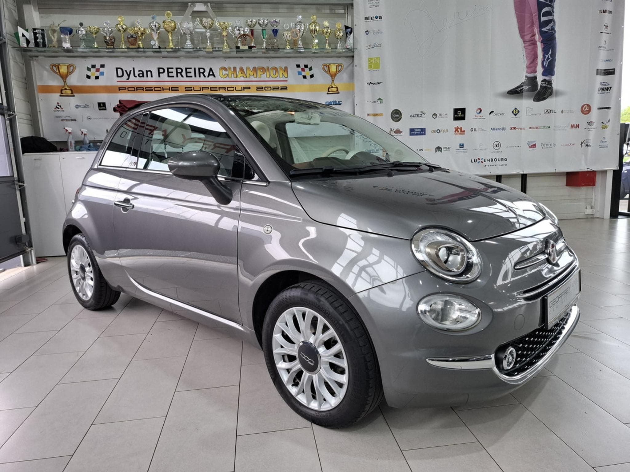 Fiat 500 CABRIO, 1 HAND, 17000KM, NAVI, ALU 15'',REGUL , PDC, DIGITAL (2018) - Foto 4