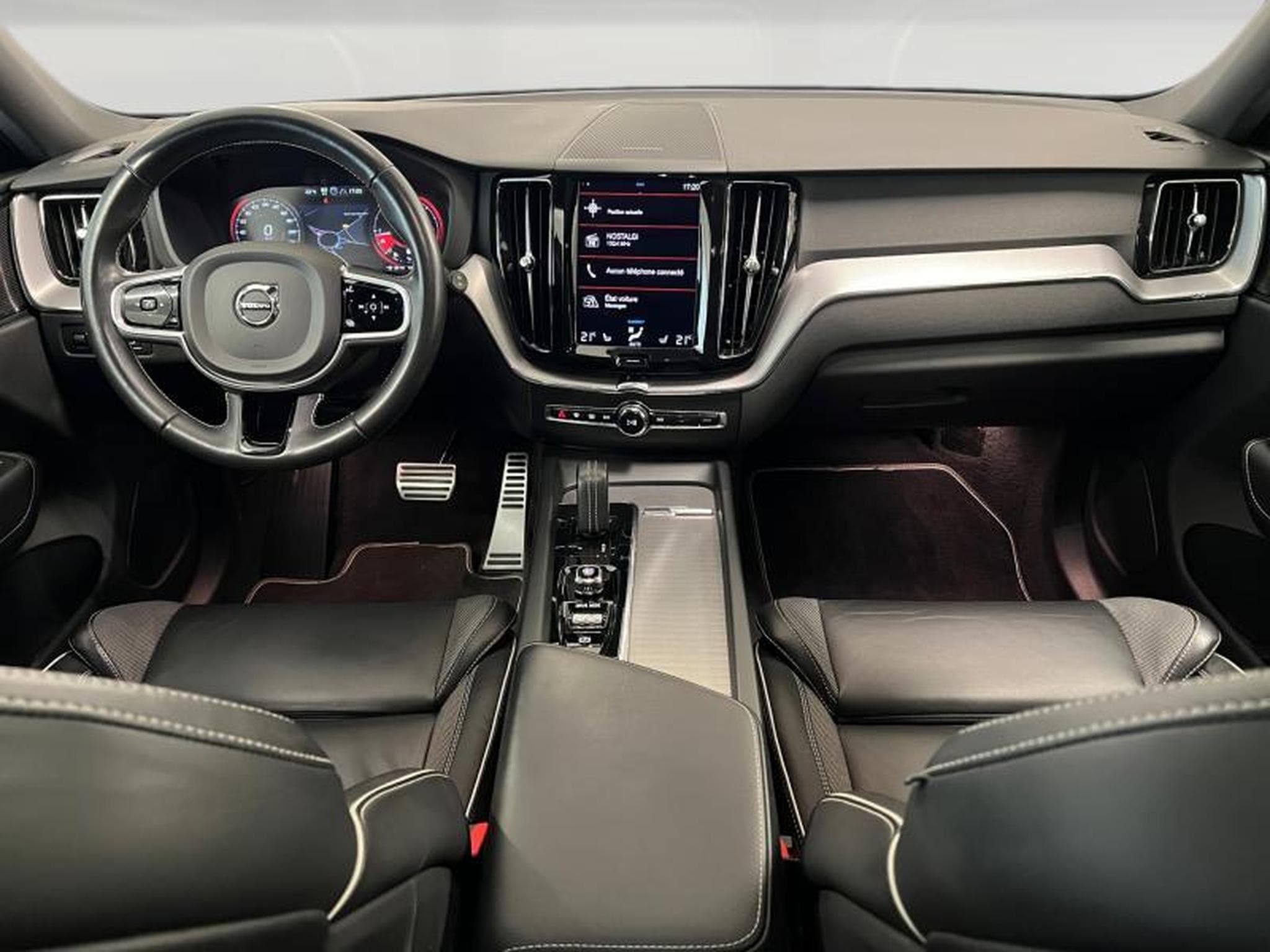 Volvo XC60 R-Design (2021) - Photo 7