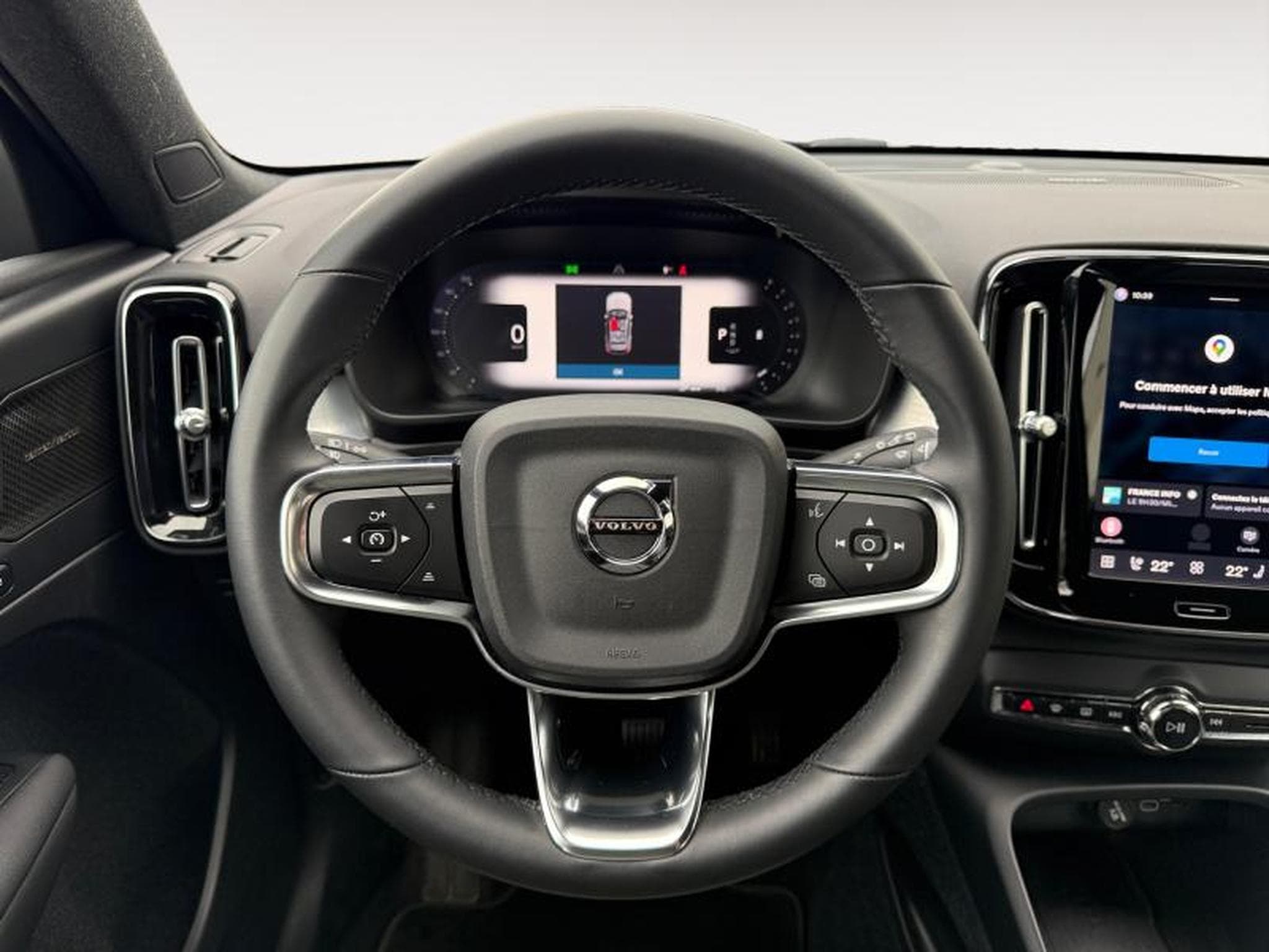 Volvo XC40 B3 Plus Bright Mild Hybrid (2022) - Foto 12