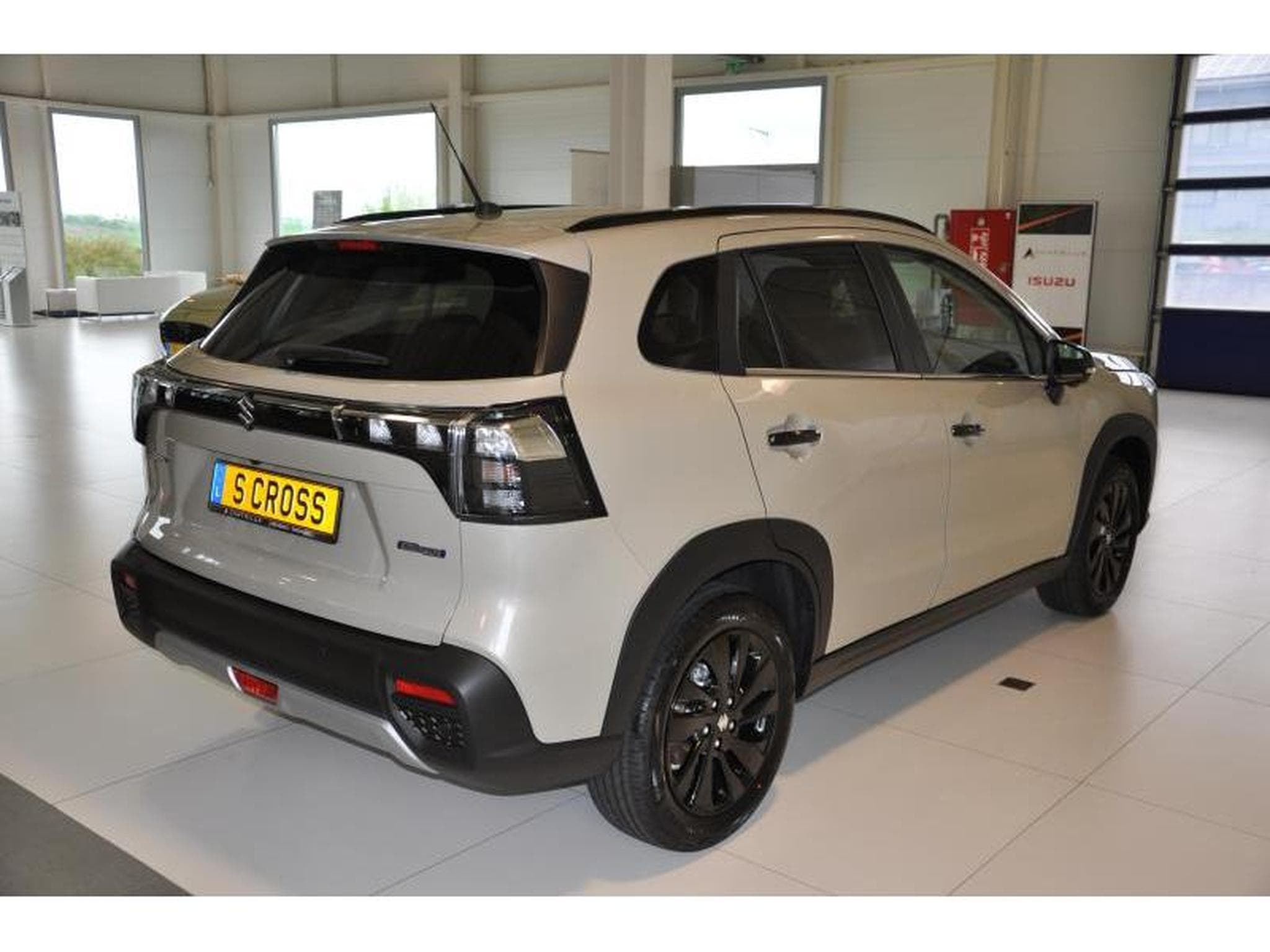 Suzuki S-Cross TSUKI AUTO6 (2026) - Foto 2